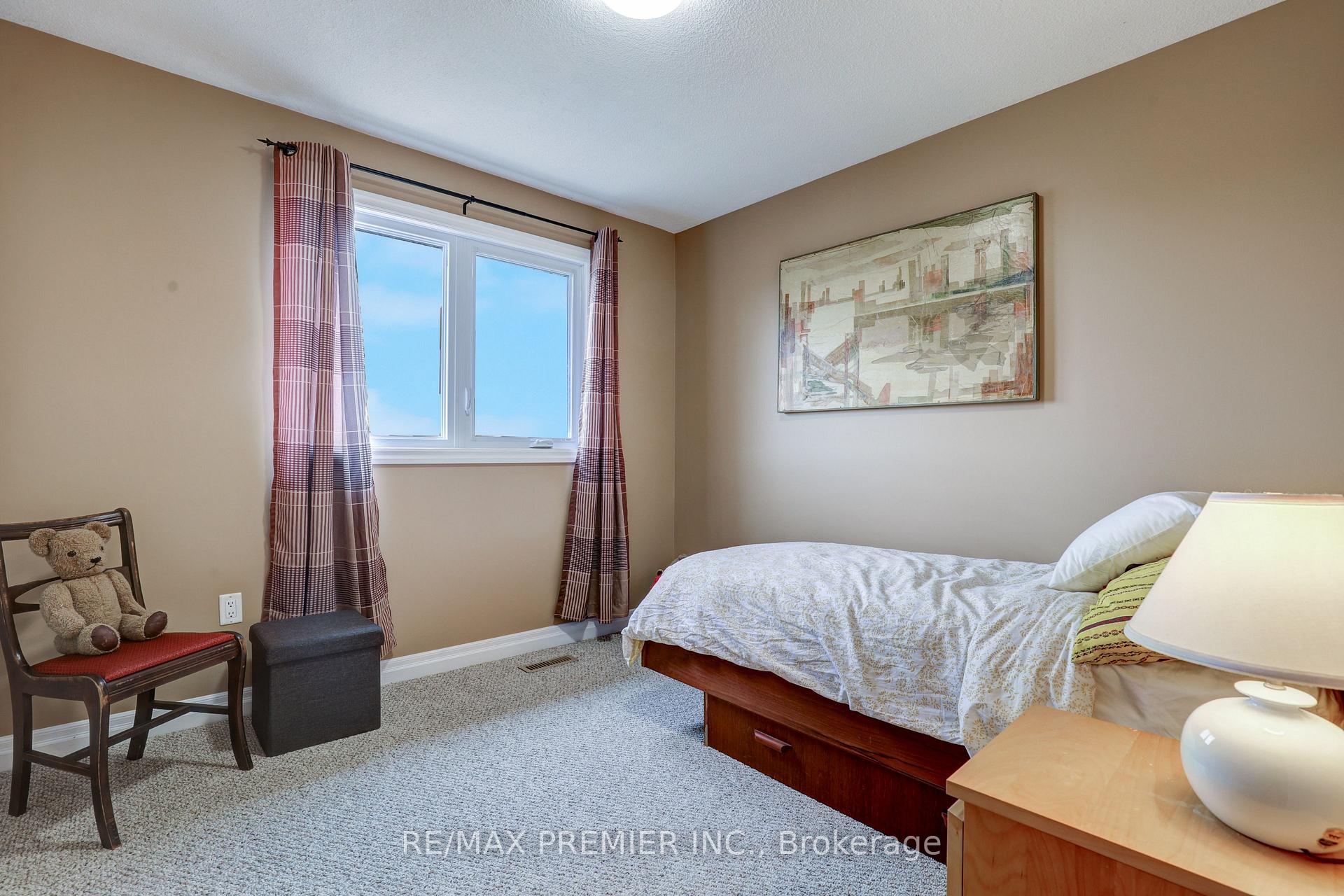 Photo 25 of 2 Norton Drive, Uxbridge, Rural Uxbridge — HOMEH