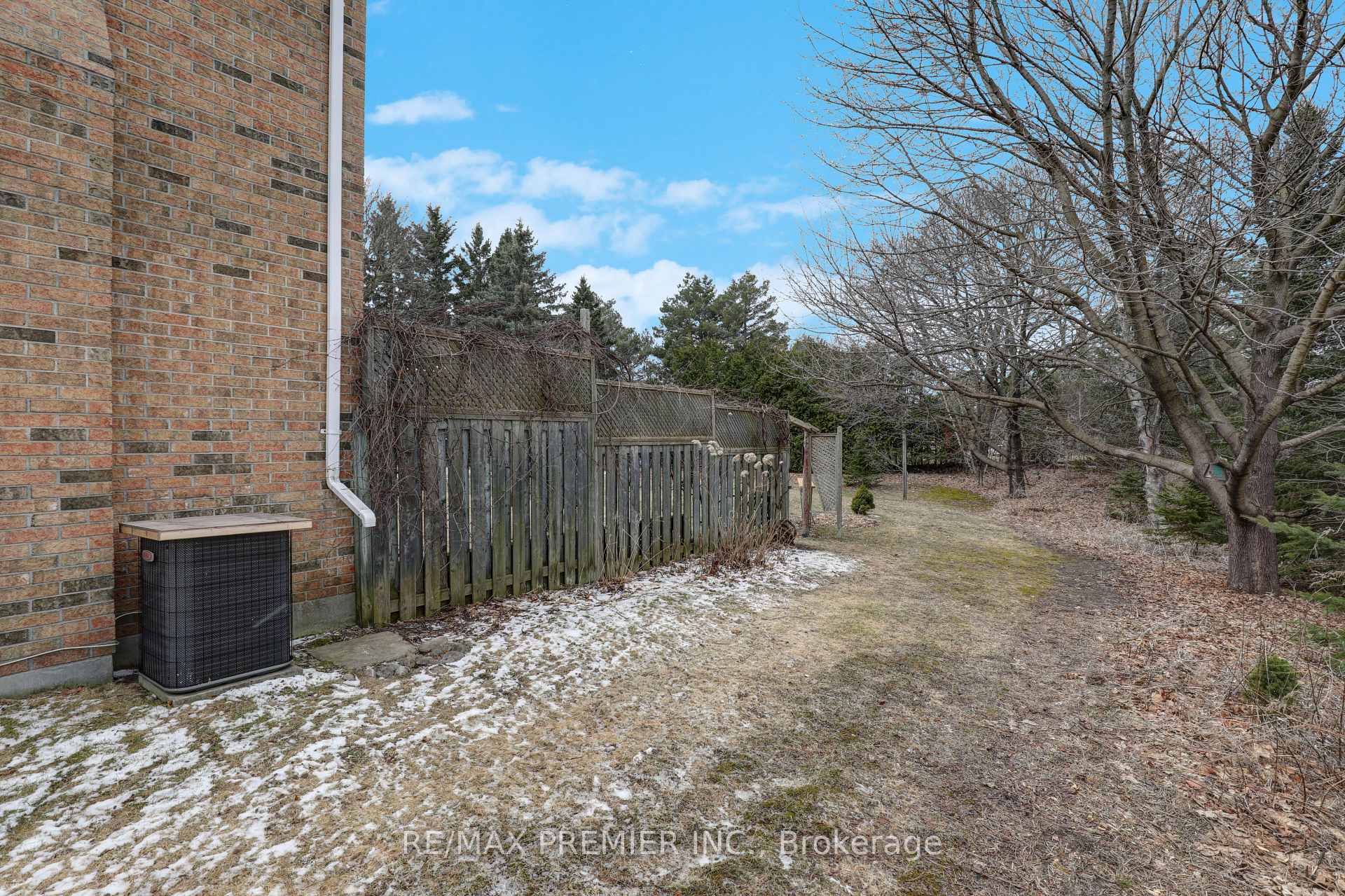 Photo 24 of 2 Norton Drive, Uxbridge, Rural Uxbridge — HOMEH