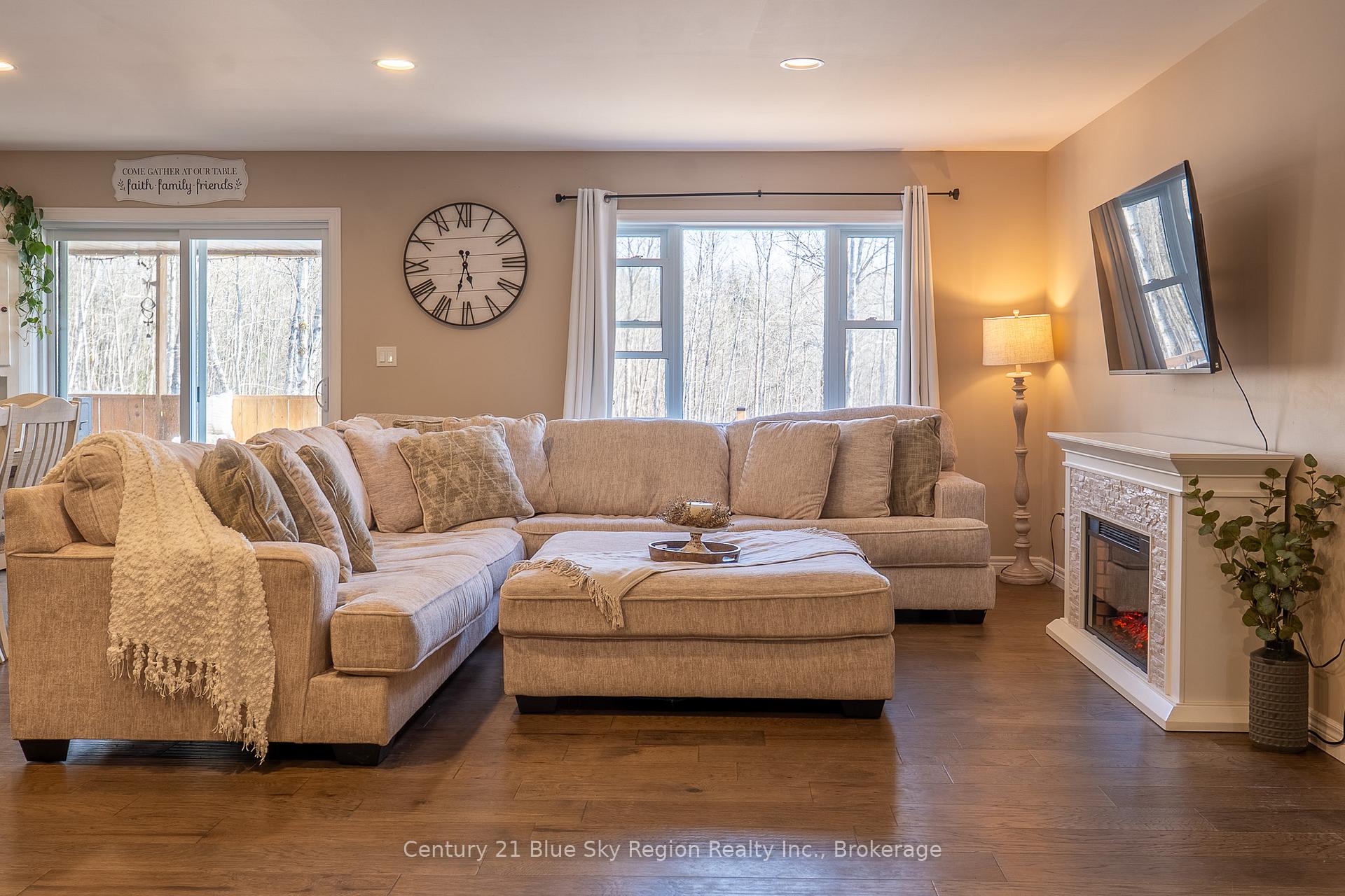 Photo 8 of 414 Centennial Crescent, East Ferris — HOMEH