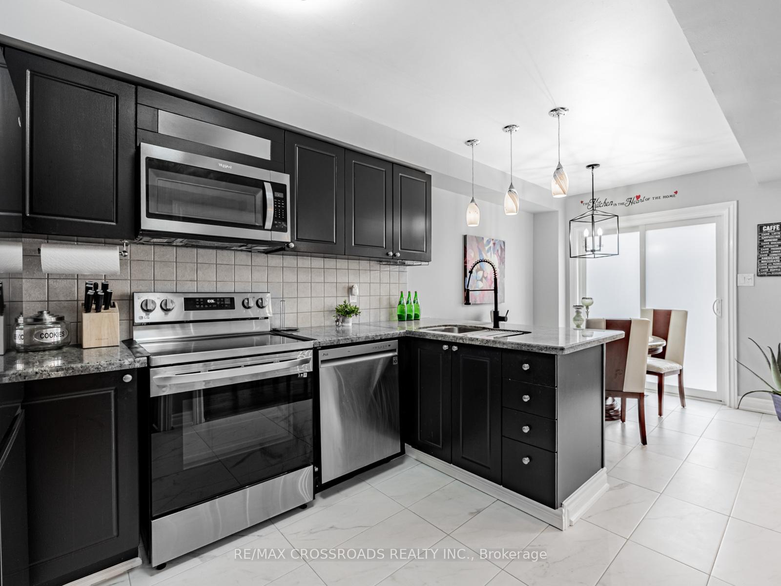 Photo 25 of 11 Tawn Crescent, Ajax, Central — HOMEH