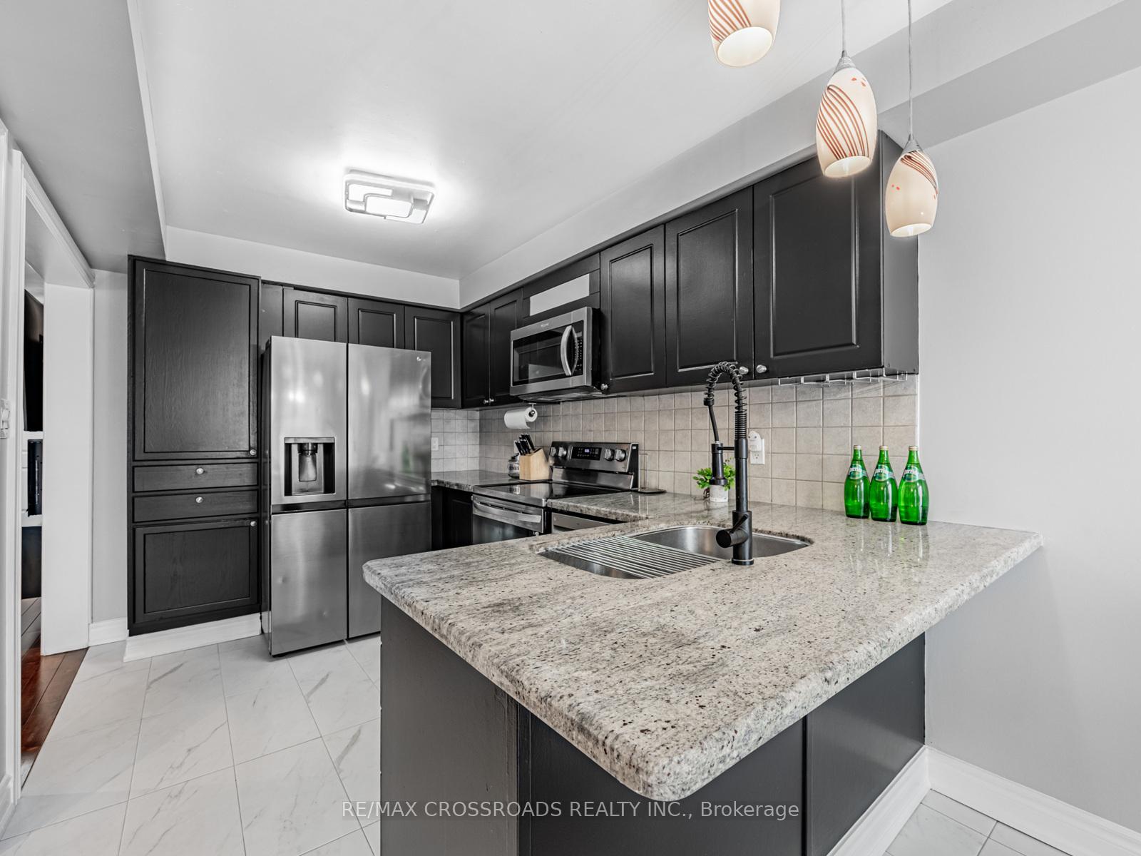 Photo 11 of 11 Tawn Crescent, Ajax, Central — HOMEH