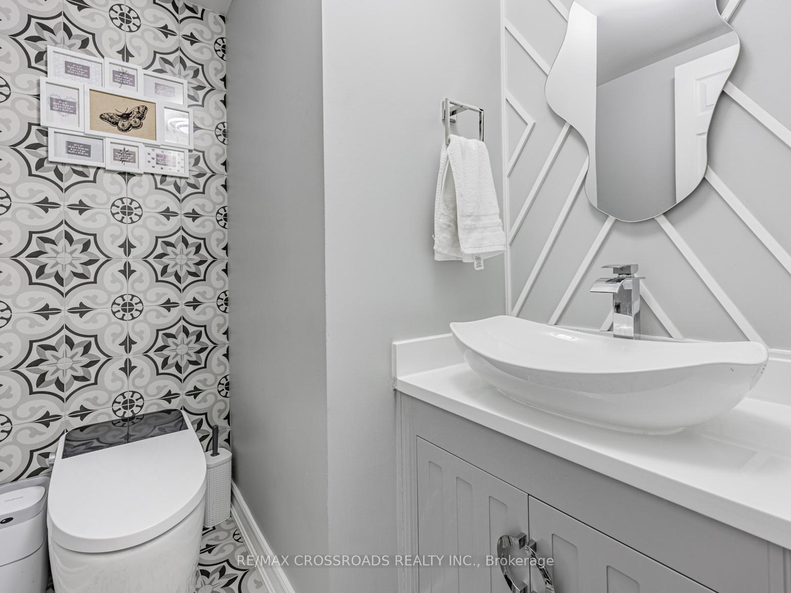 Photo 18 of 11 Tawn Crescent, Ajax, Central — HOMEH