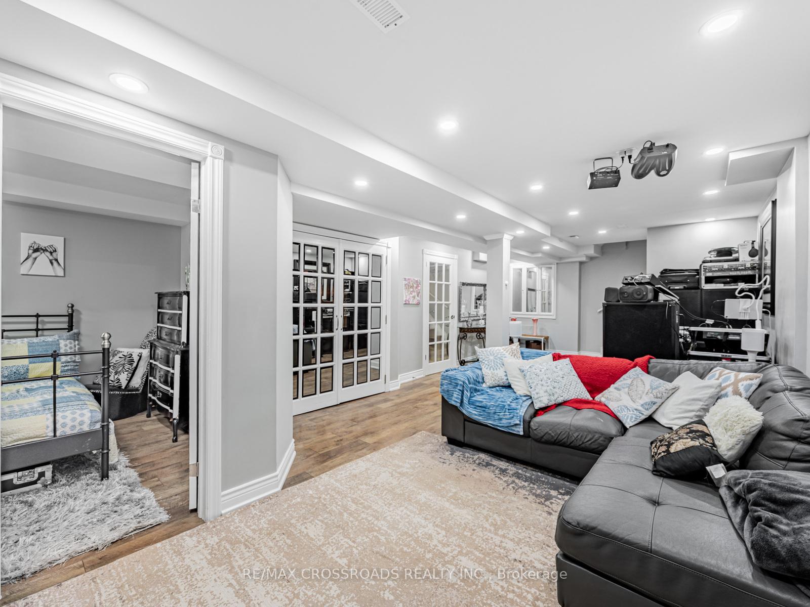 Photo 31 of 11 Tawn Crescent, Ajax, Central — HOMEH