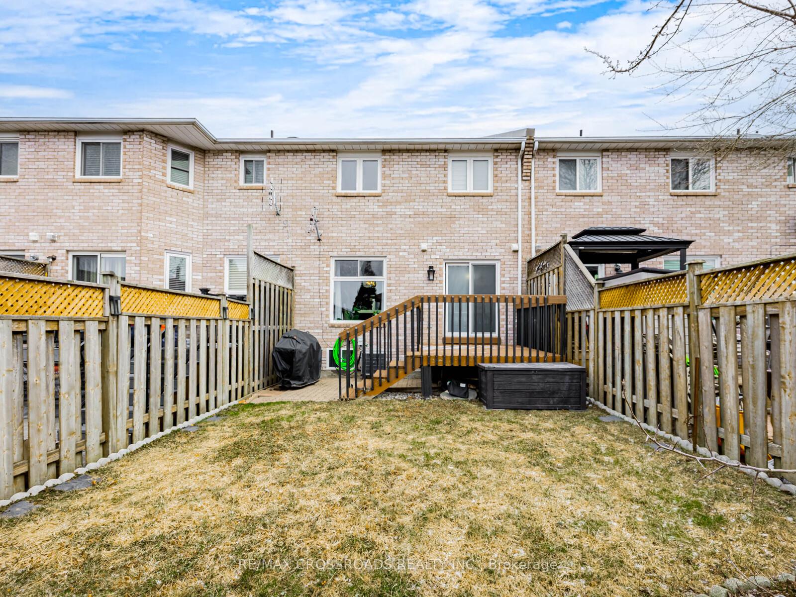 Photo 30 of 11 Tawn Crescent, Ajax, Central — HOMEH