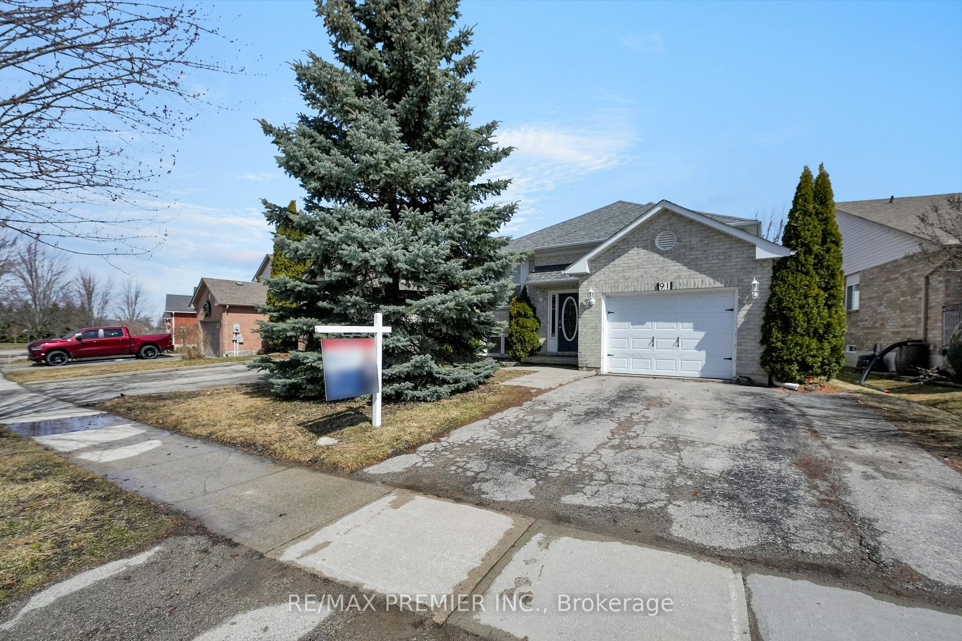 Photo 9 of 91 Leggott Avenue, Barrie, Painswick North — HOMEH