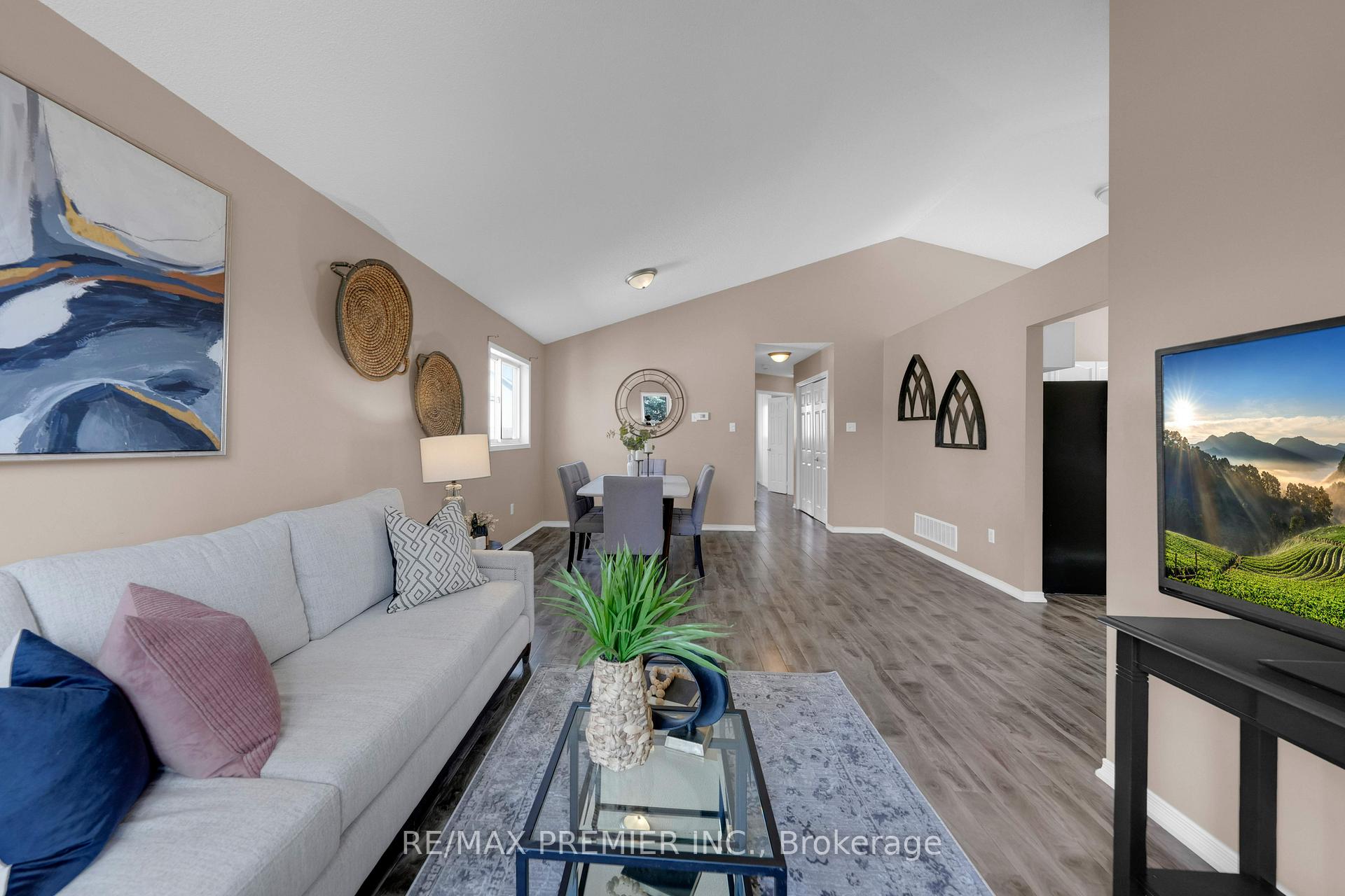 Photo 17 of 91 Leggott Avenue, Barrie, Painswick North — HOMEH