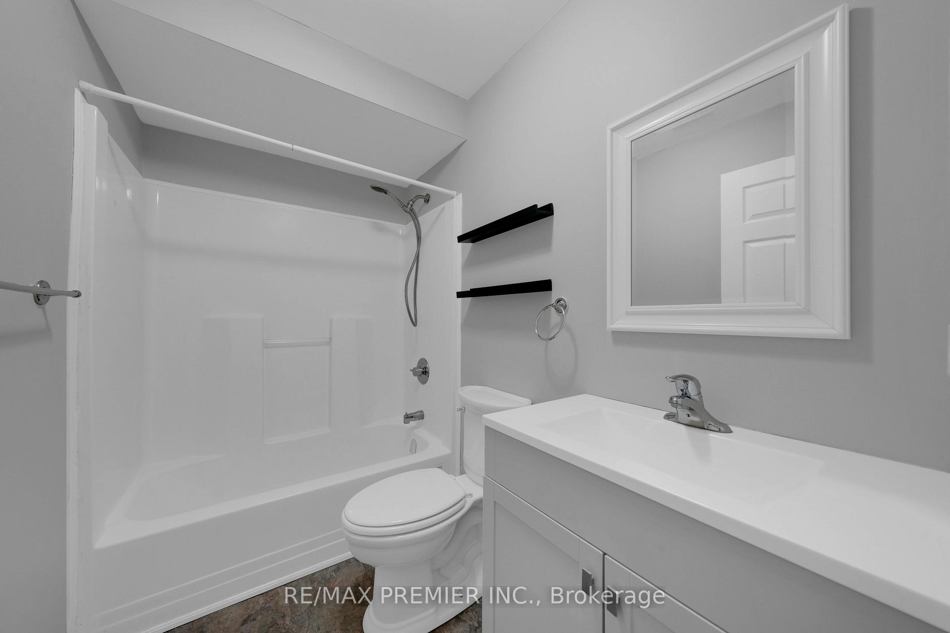 Photo 43 of 91 Leggott Avenue, Barrie, Painswick North — HOMEH