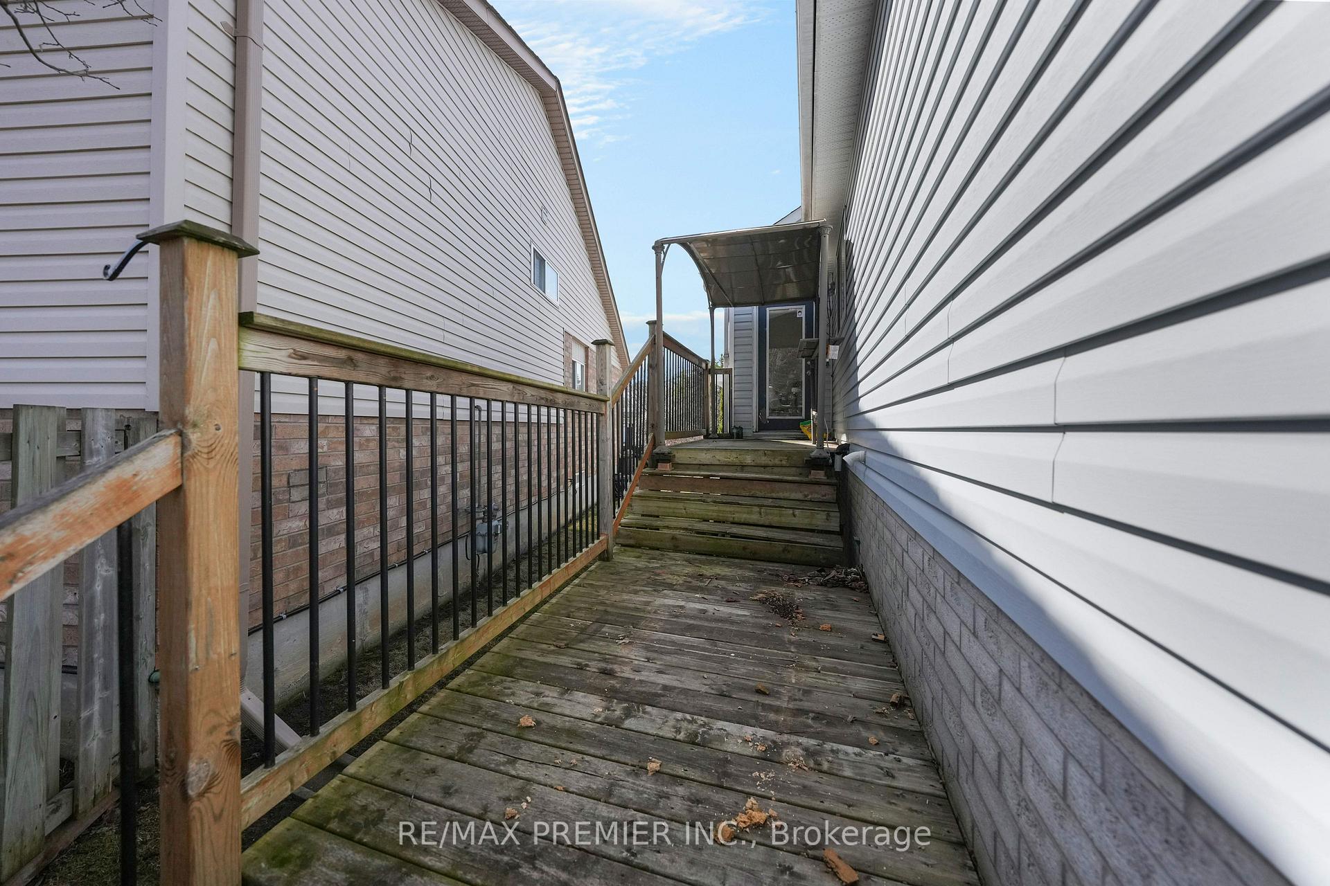 Photo 36 of 91 Leggott Avenue, Barrie, Painswick North — HOMEH