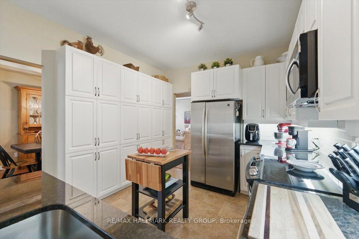 Photo 13 of 47 Sable Run Drive, Ottawa, Stittsville (Central) — HOMEH