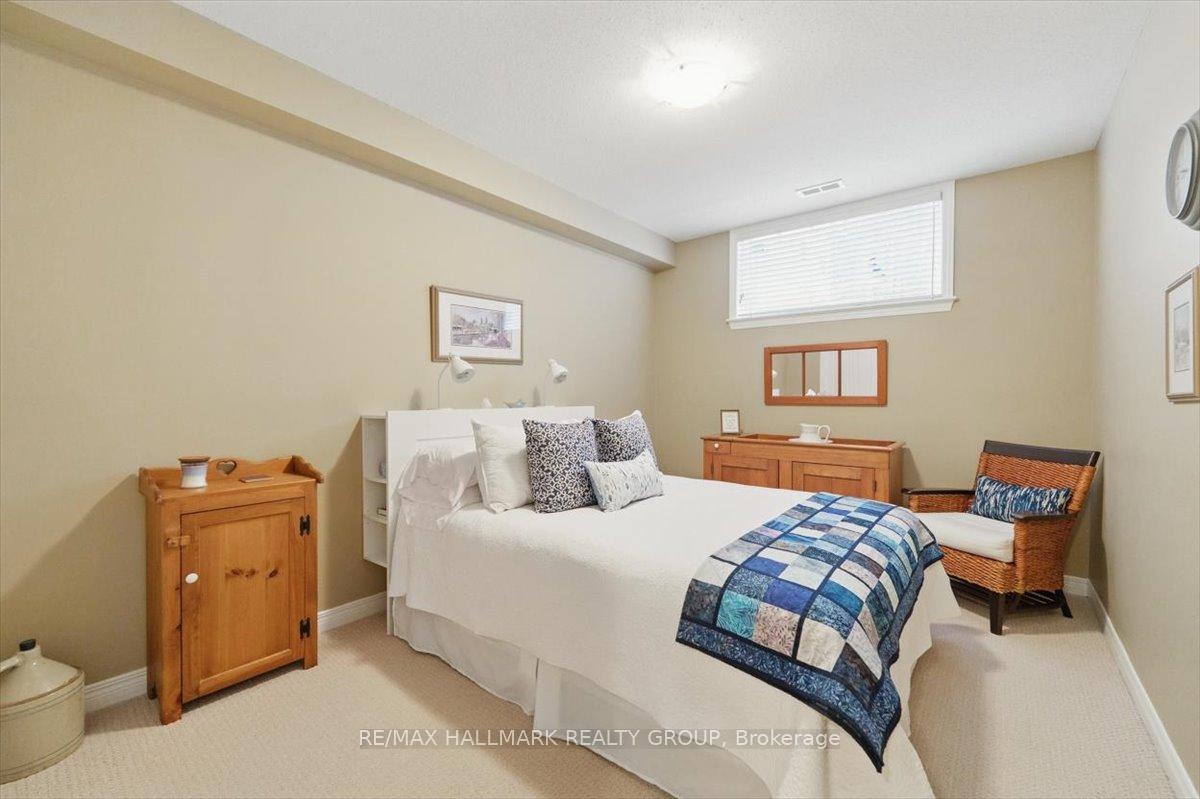 Photo 15 of 47 Sable Run Drive, Ottawa, Stittsville (Central) — HOMEH