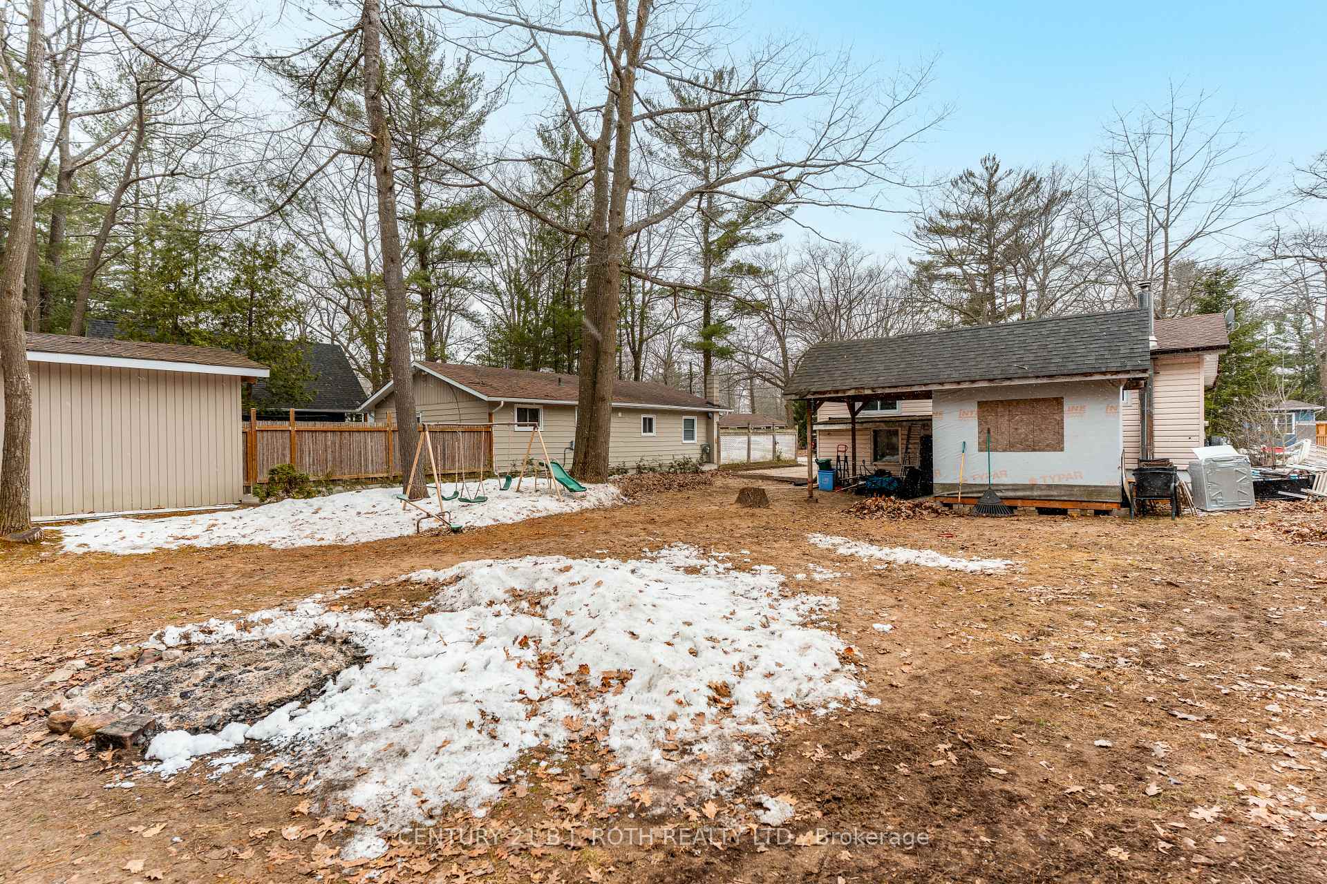 Photo 13 of 101 Melrose Avenue, Wasaga Beach — HOMEH