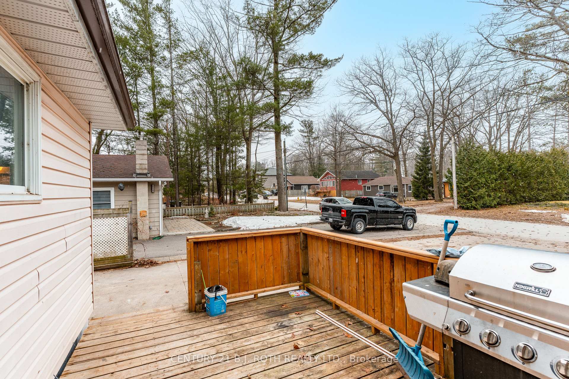 Photo 12 of 101 Melrose Avenue, Wasaga Beach — HOMEH