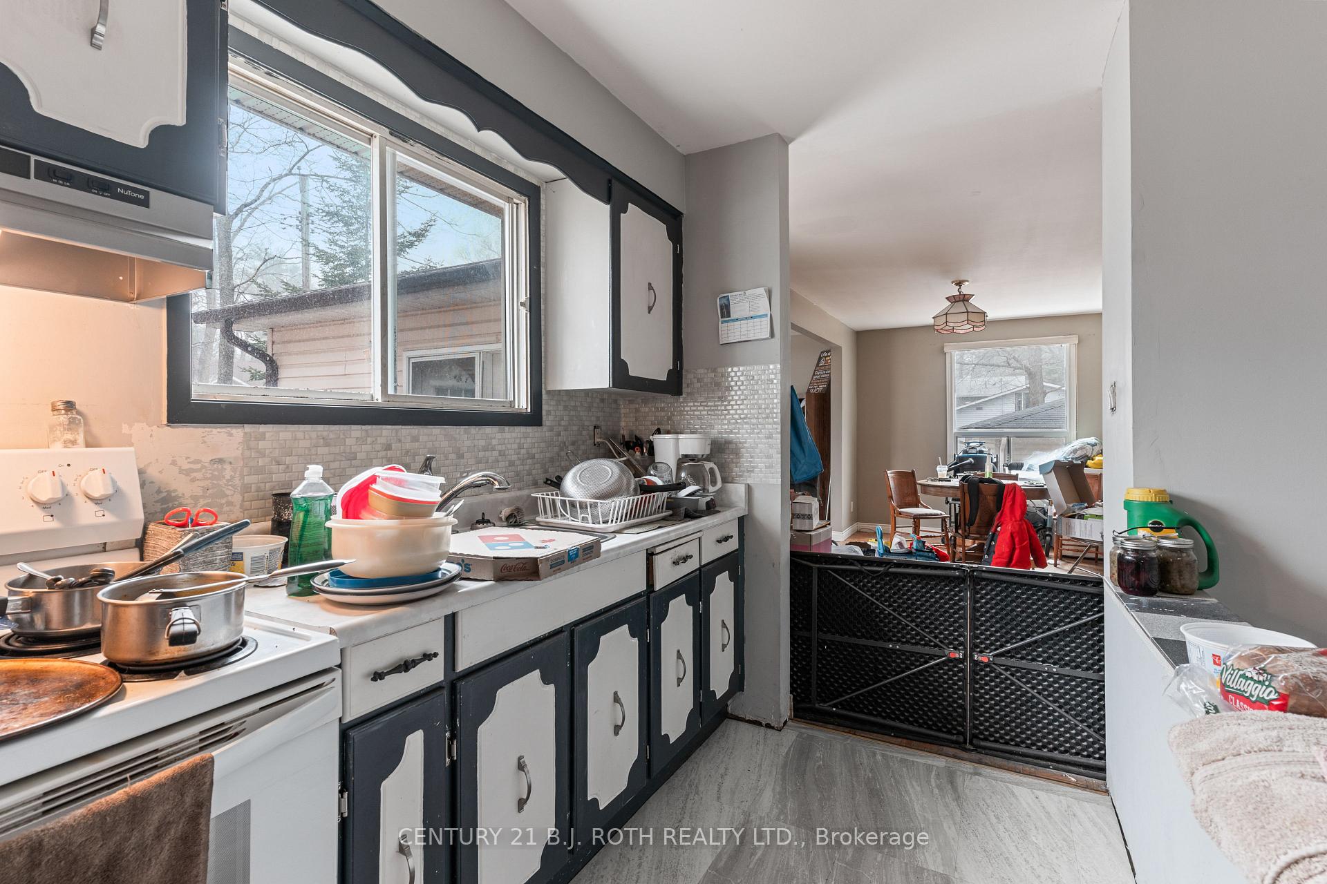 Photo 20 of 101 Melrose Avenue, Wasaga Beach — HOMEH