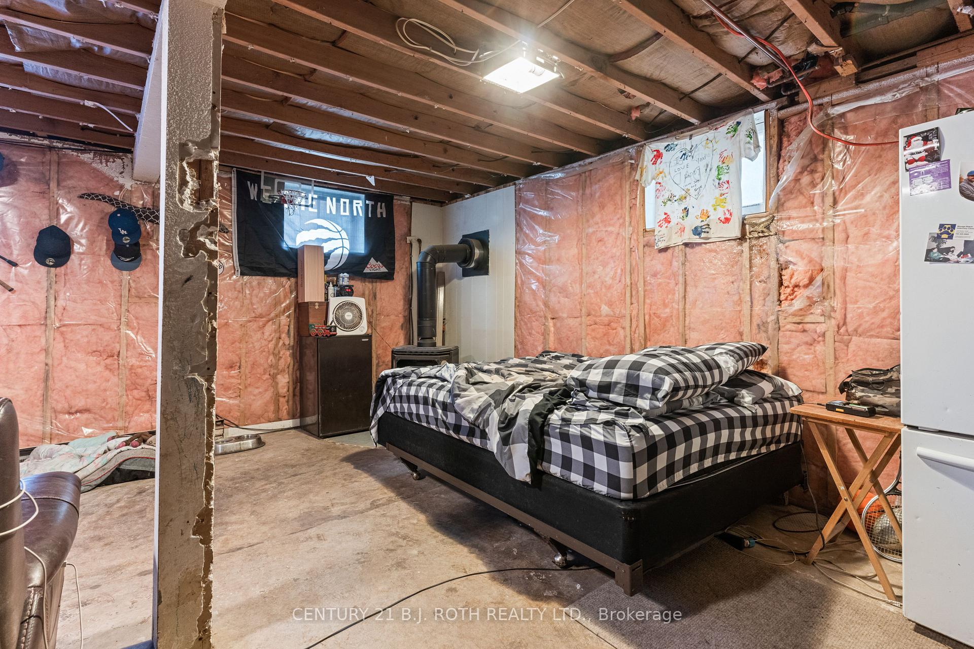 Photo 10 of 101 Melrose Avenue, Wasaga Beach — HOMEH