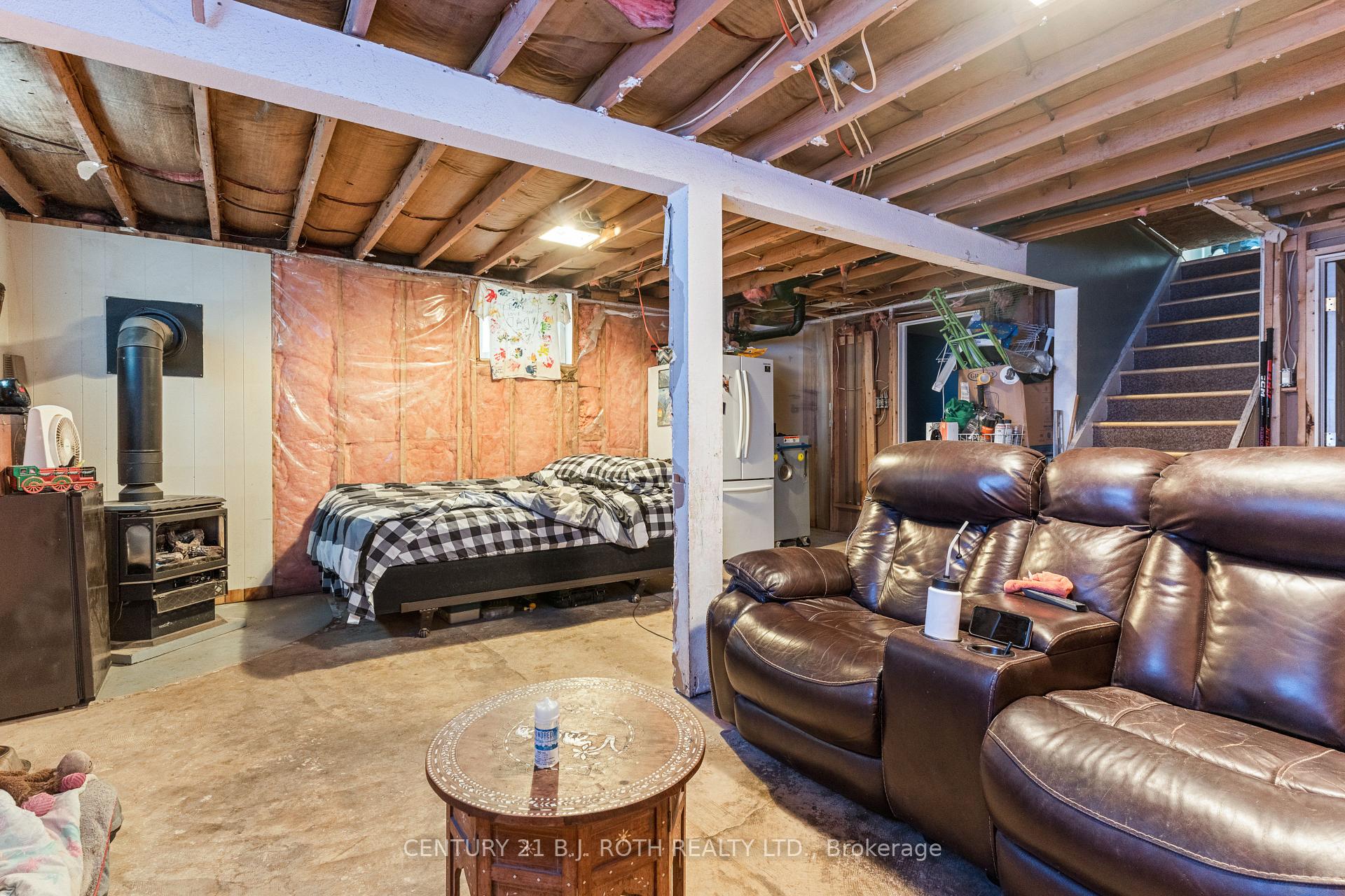 Photo 17 of 101 Melrose Avenue, Wasaga Beach — HOMEH