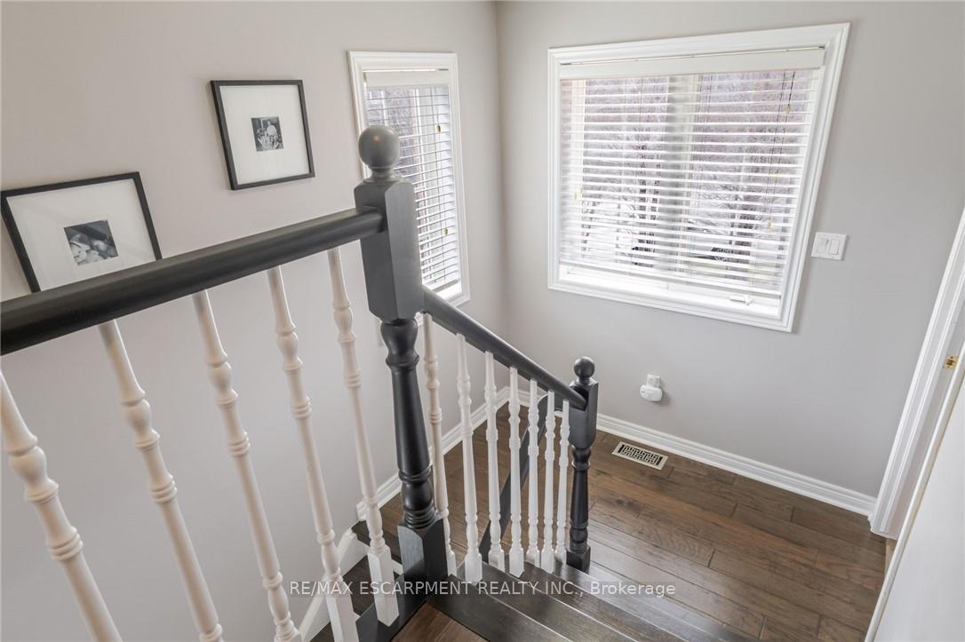 Photo 12 of 283 Bow Valley Drive, Hamilton, Riverdale — HOMEH