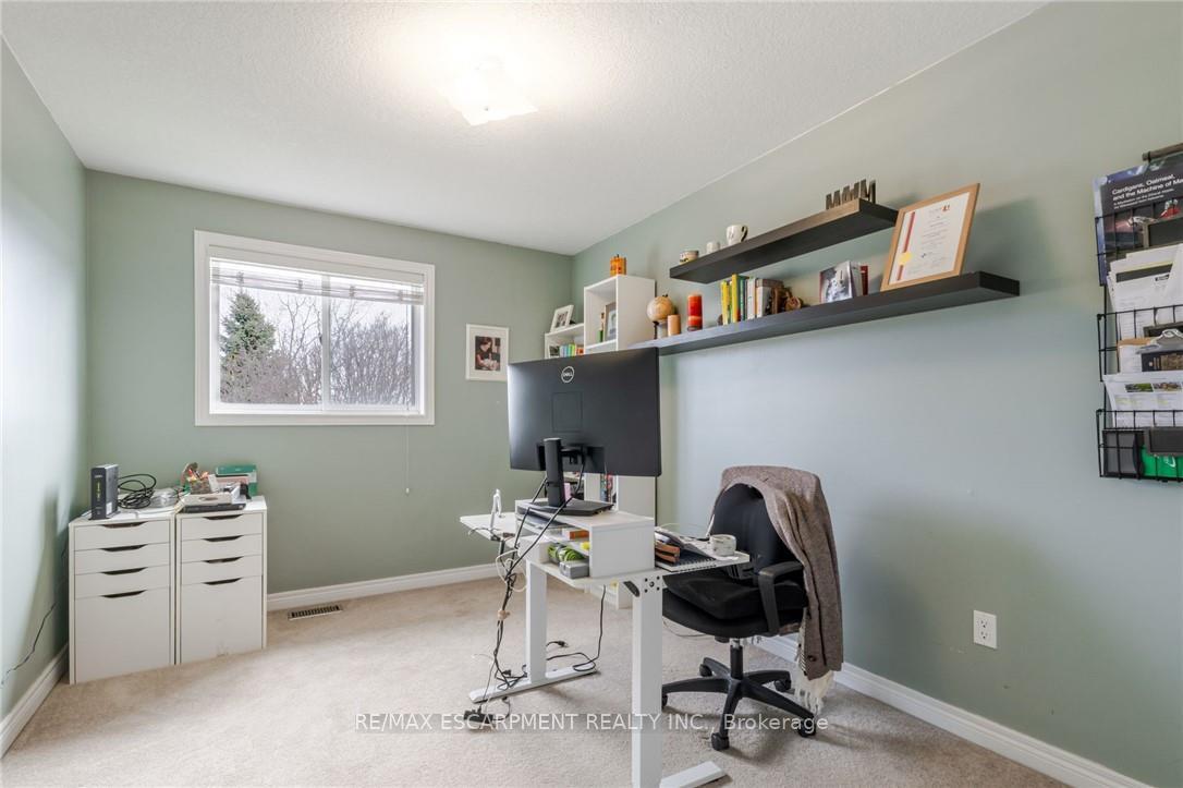 Photo 10 of 283 Bow Valley Drive, Hamilton, Riverdale — HOMEH