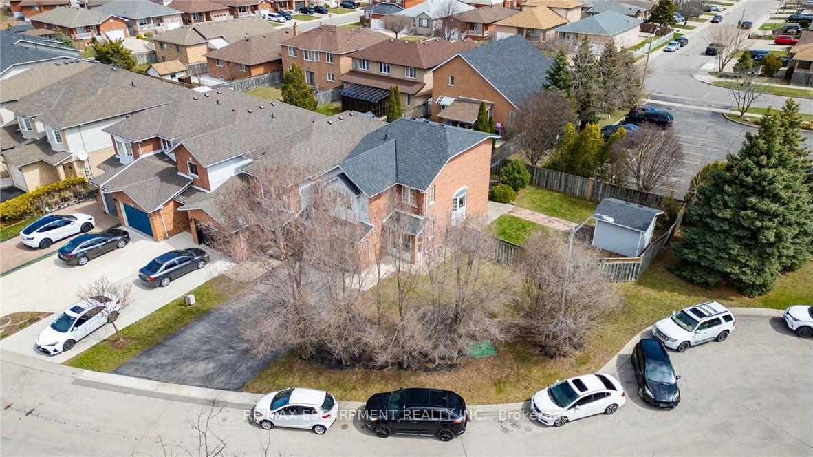 Photo 31 of 283 Bow Valley Drive, Hamilton, Riverdale — HOMEH