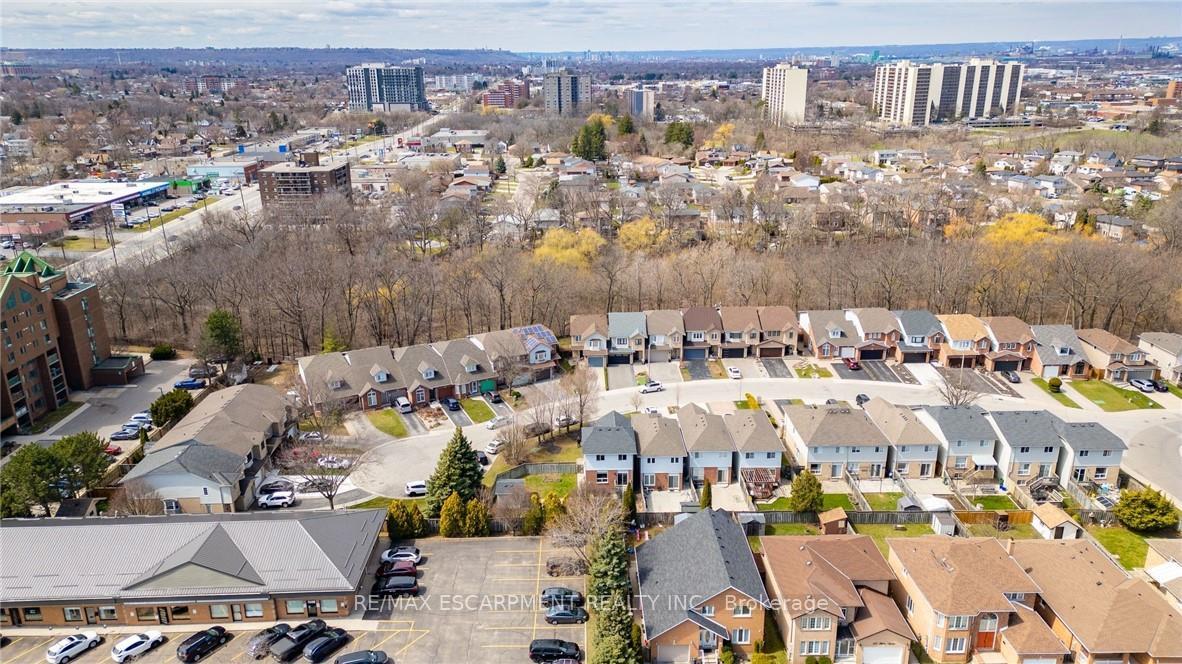 Photo 28 of 283 Bow Valley Drive, Hamilton, Riverdale — HOMEH