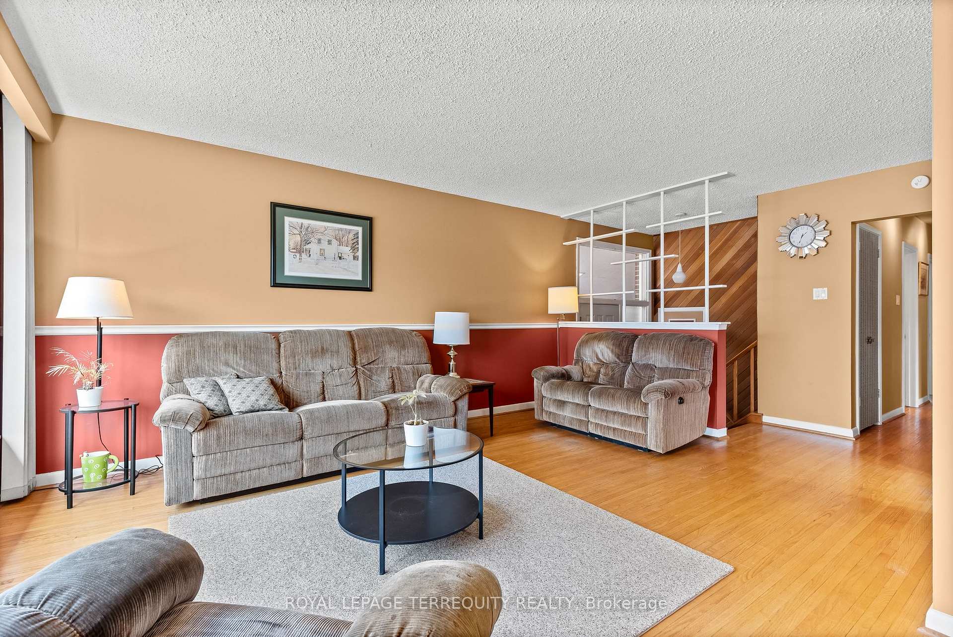 Photo 5 of 9 Ada Crescent, Scarborough, Bendale — HOMEH