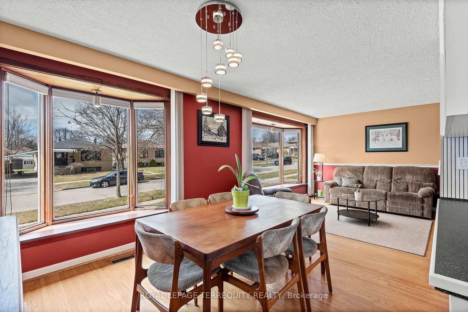 Photo 9 of 9 Ada Crescent, Scarborough, Bendale — HOMEH