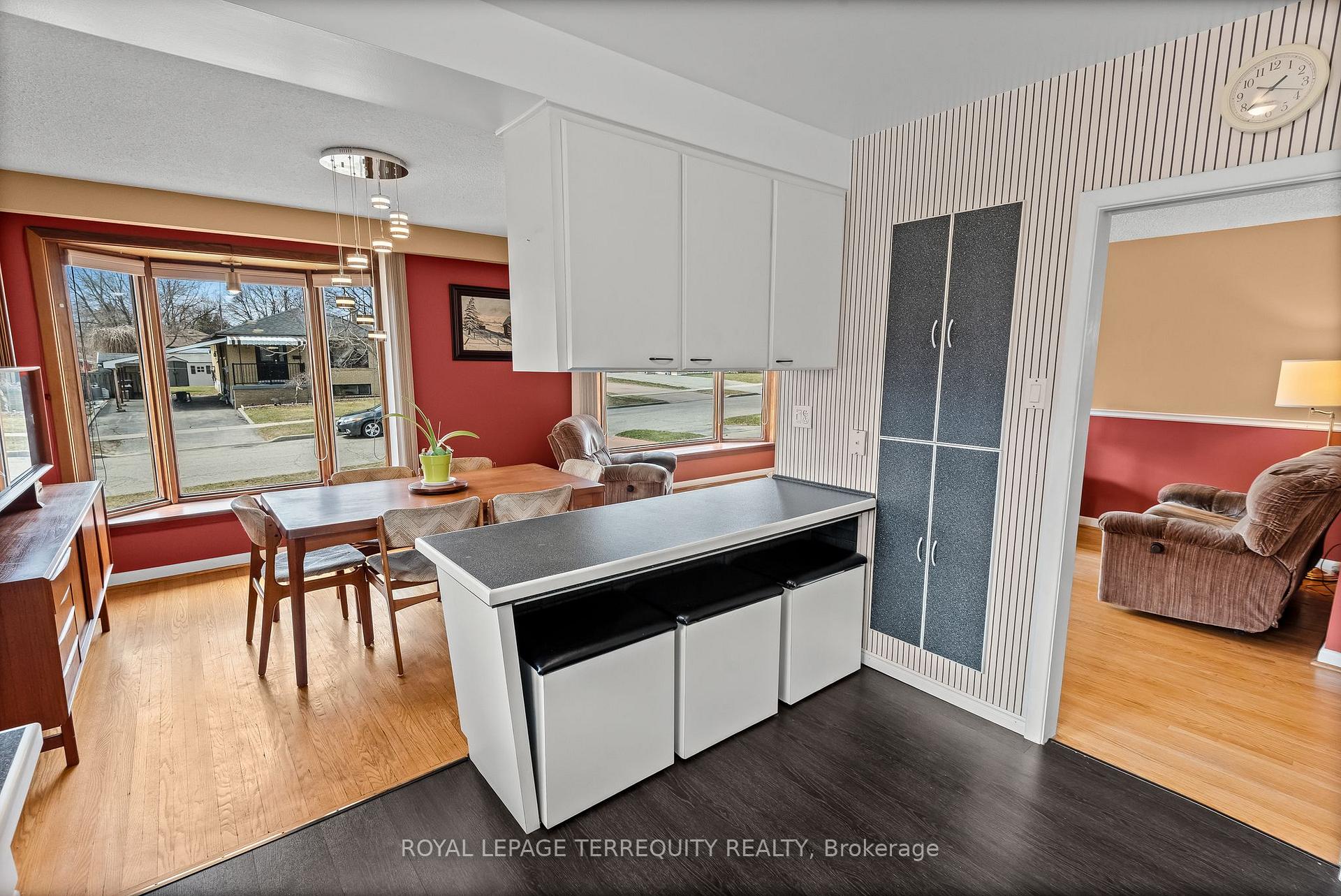 Photo 16 of 9 Ada Crescent, Scarborough, Bendale — HOMEH