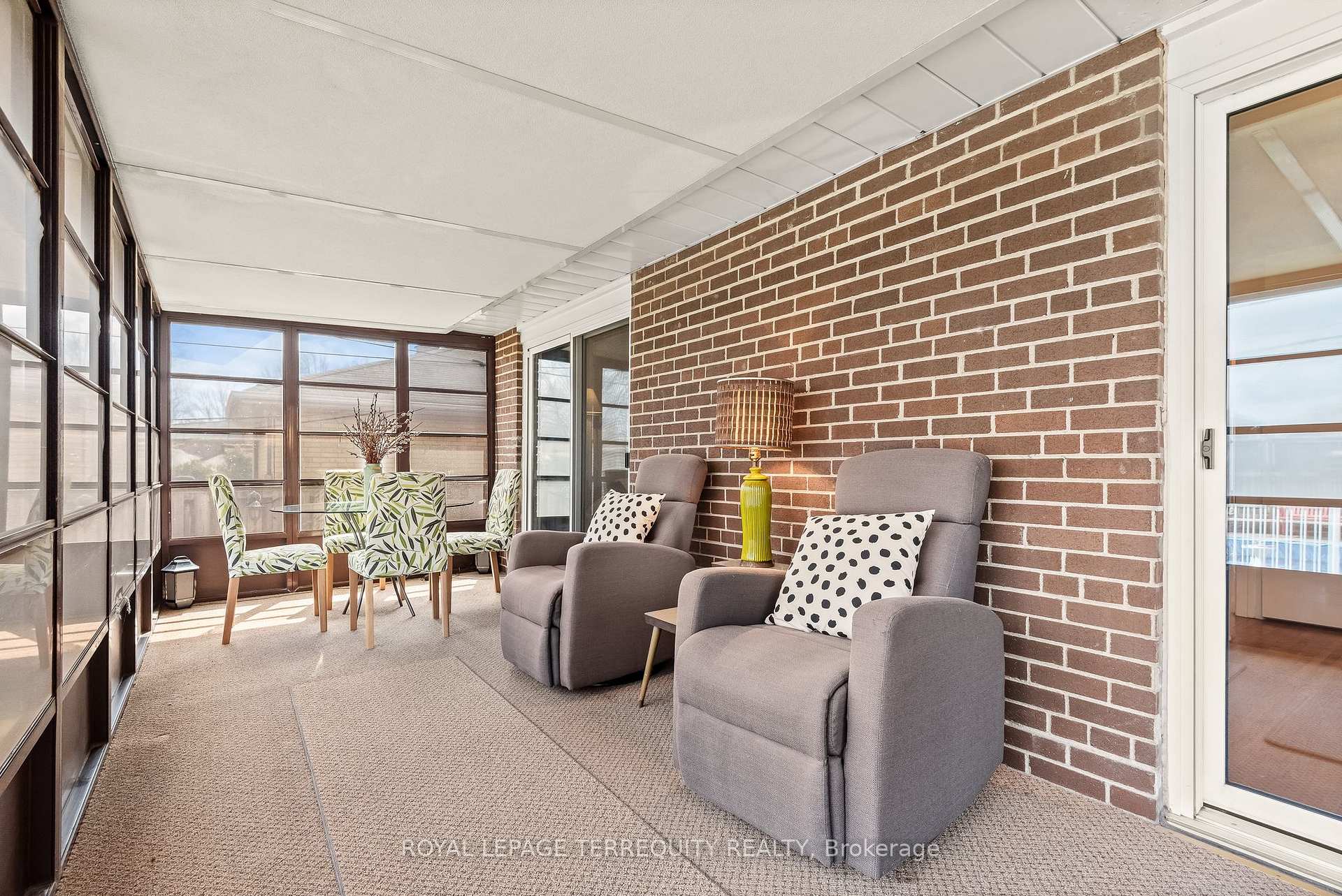 Photo 23 of 9 Ada Crescent, Scarborough, Bendale — HOMEH