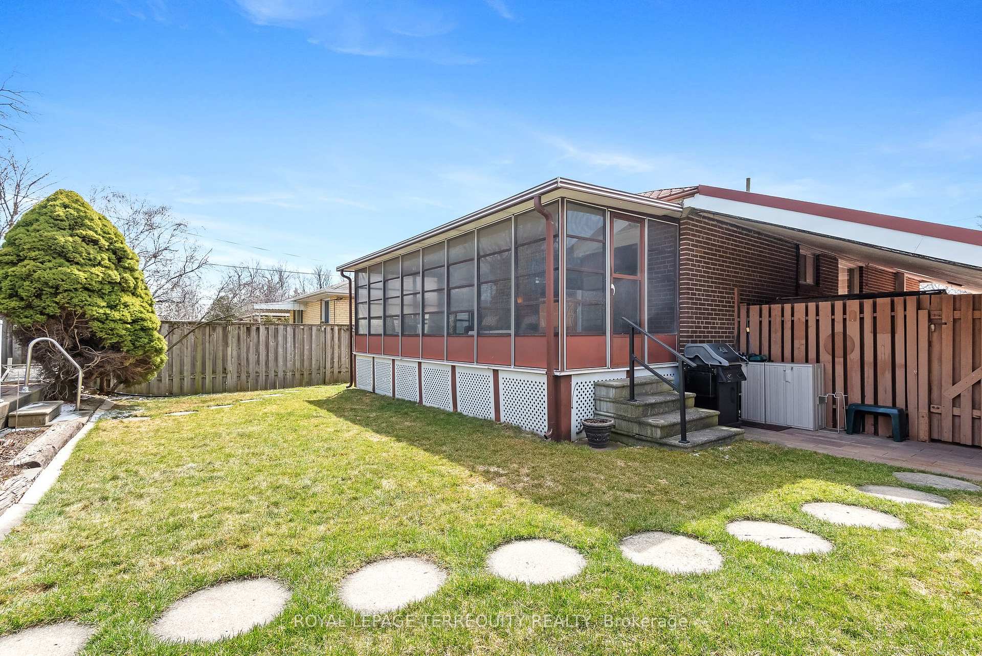 Photo 41 of 9 Ada Crescent, Scarborough, Bendale — HOMEH