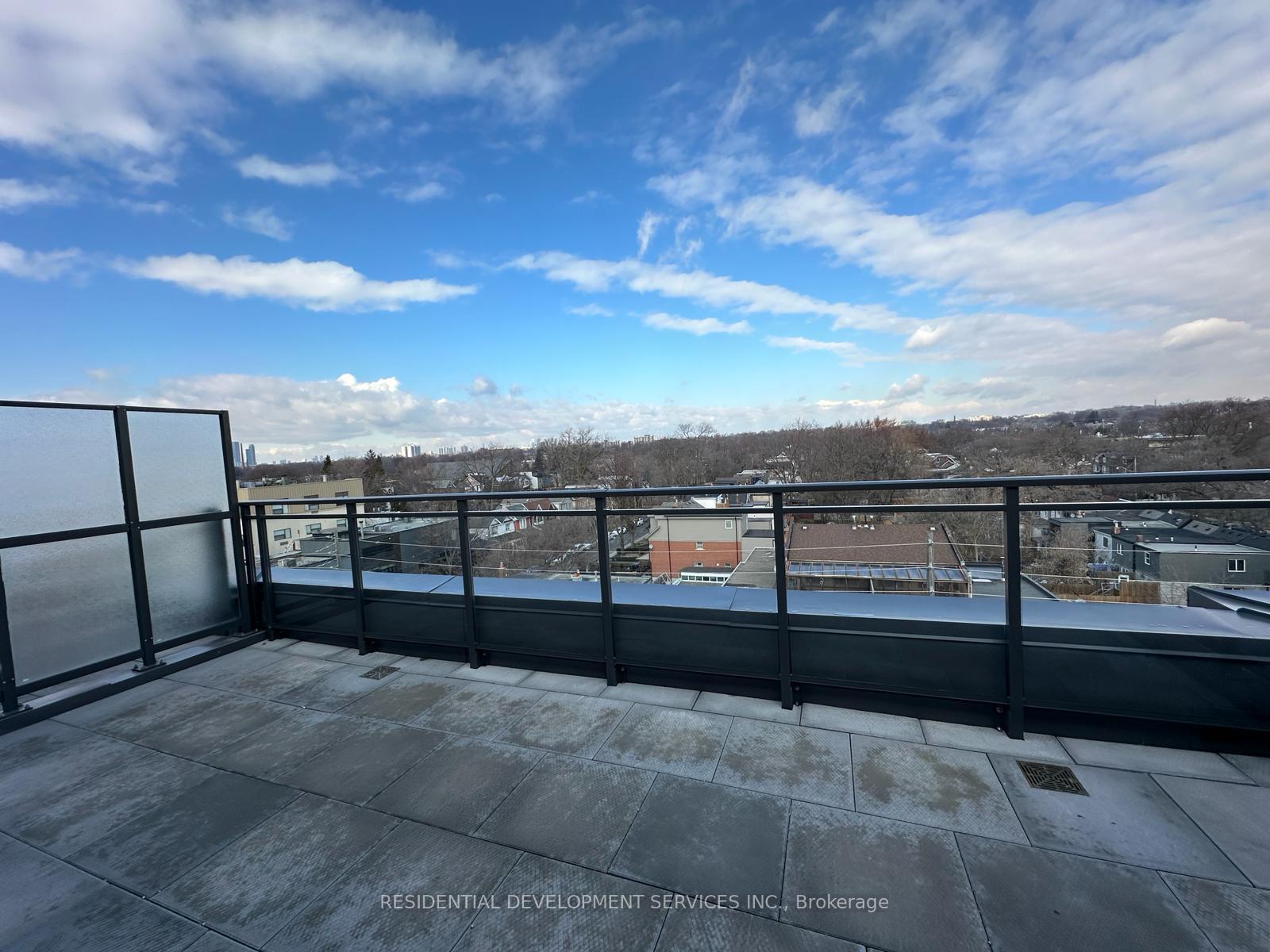 Photo 8 of Unit 602, 1285 Queen Street E, Toronto, Greenwood-Coxwell — HOMEH