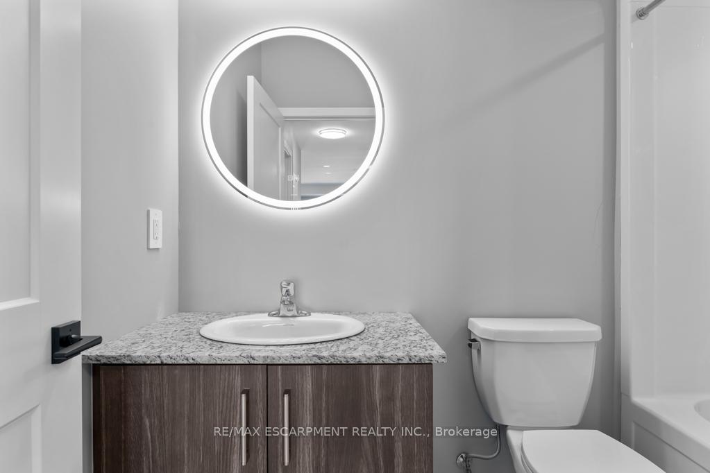 Photo 5 of Unit 202, 5002 King Street, Lincoln, Beamsville — HOMEH