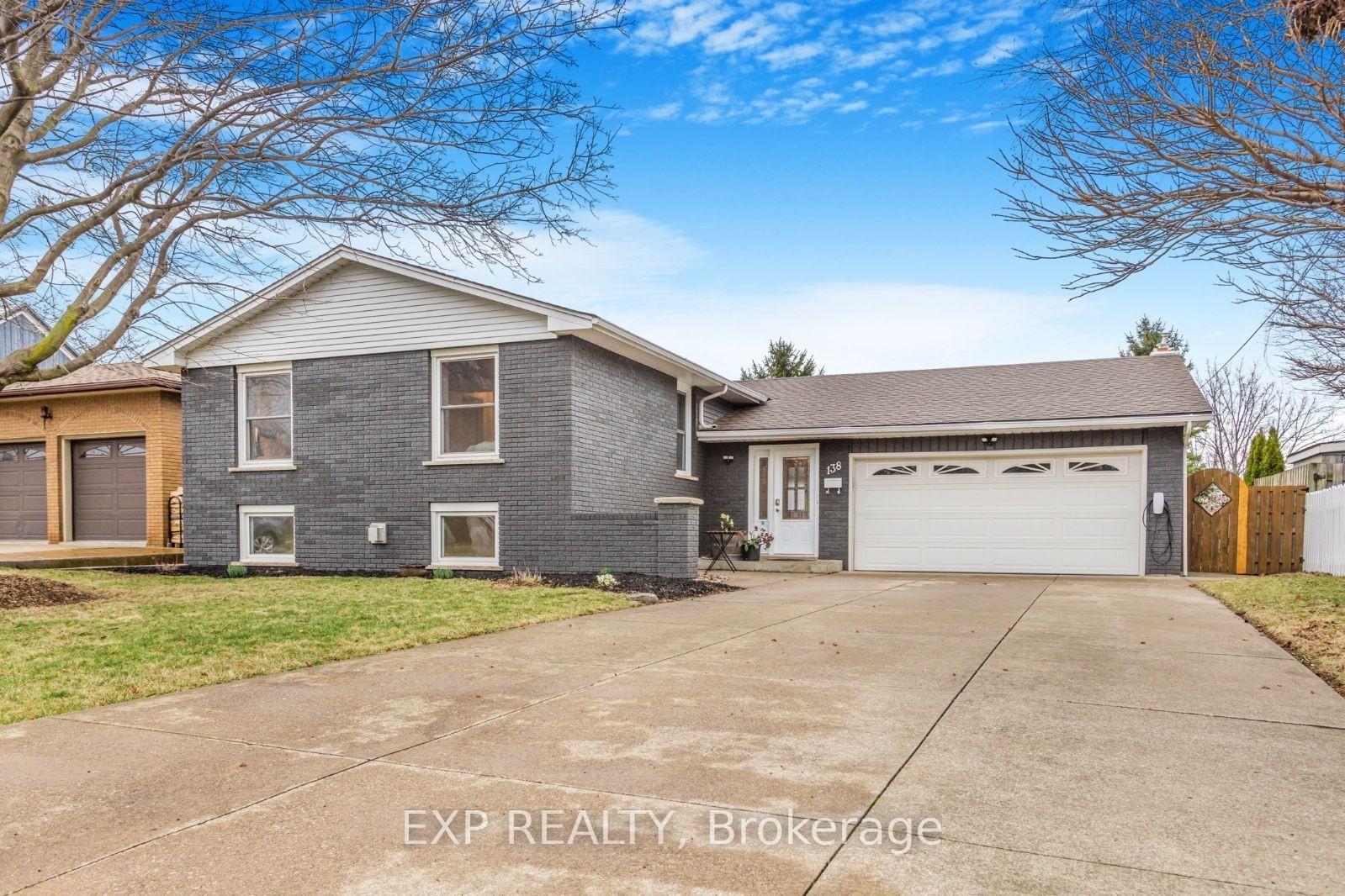 Photo 3 of 138 Lakeside Drive, Grimsby, Grimsby Beach — HOMEH