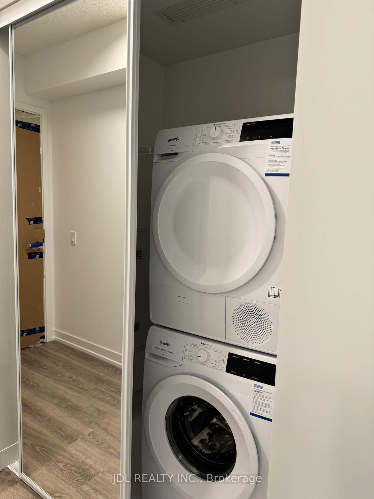 Photo 11 of Unit 1215, 195 commerce Street, Vaughan, Vaughan Corporate Centre — HOMEH