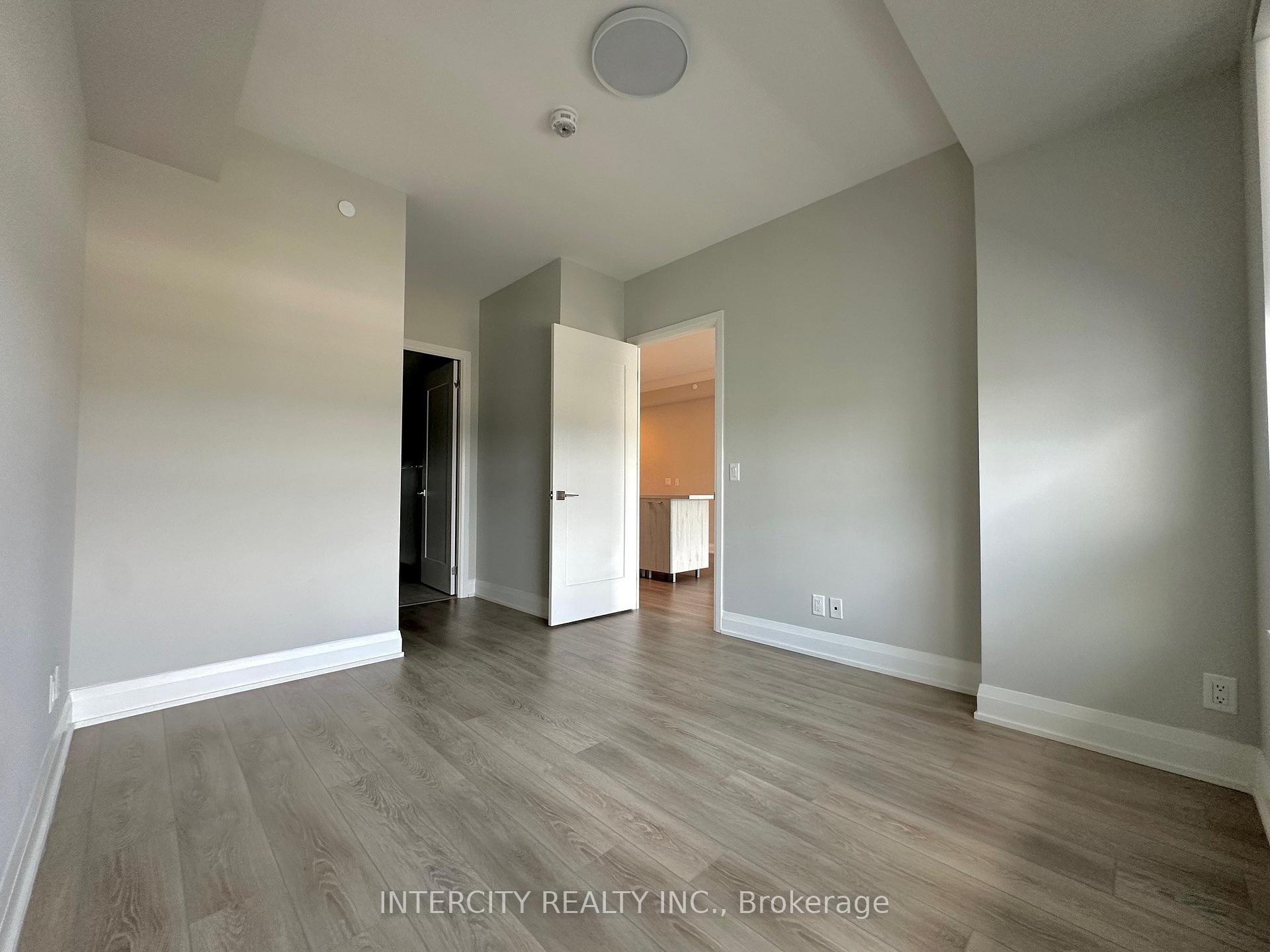 Photo 21 of Unit 1806, 18 Water Walk Drive, Markham, Unionville — HOMEH