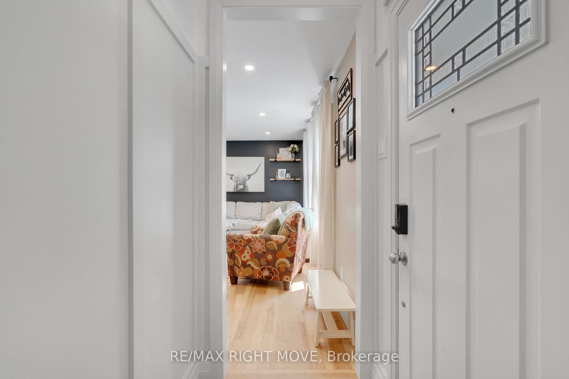 Photo 1 of 13 Newton Street, Barrie, Wellington — HOMEH