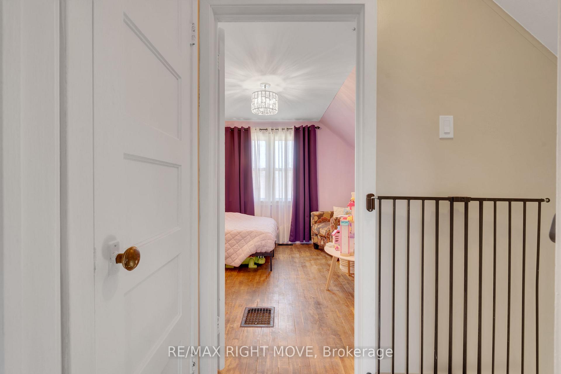 Photo 29 of 13 Newton Street, Barrie, Wellington — HOMEH