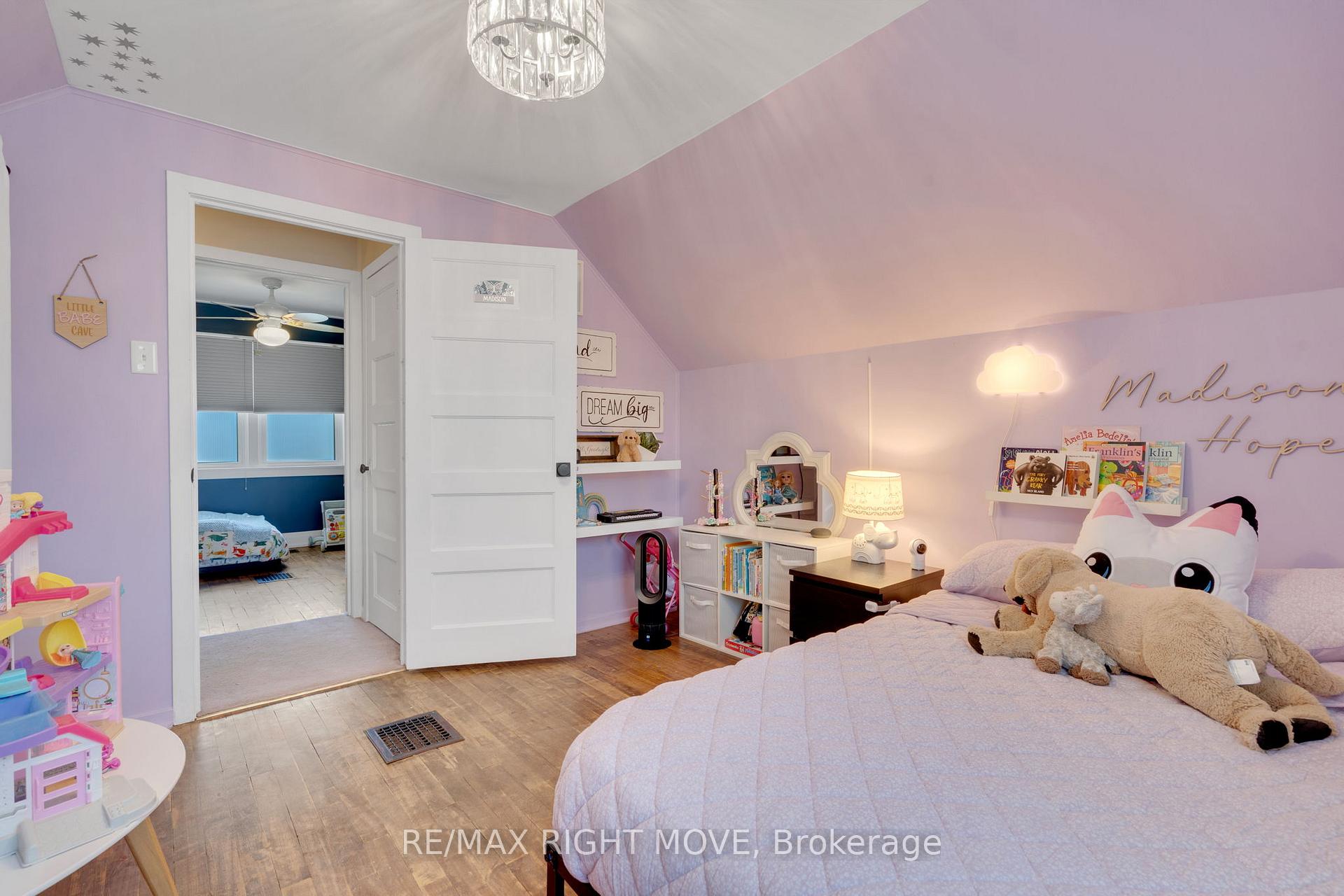 Photo 31 of 13 Newton Street, Barrie, Wellington — HOMEH