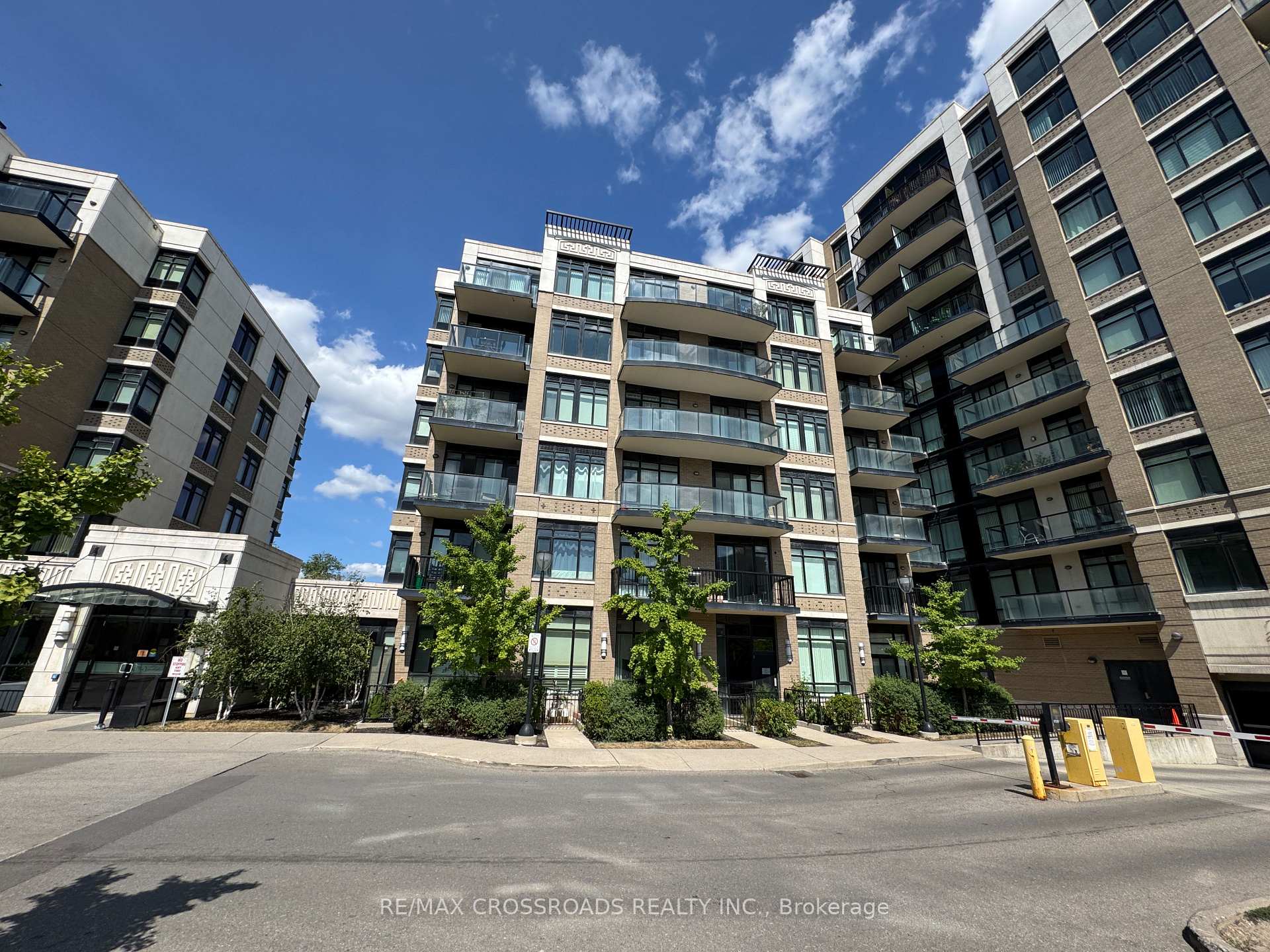 Photo 1 of Unit 313, 131 Upper Duke Crescent, Markham, Unionville — HOMEH