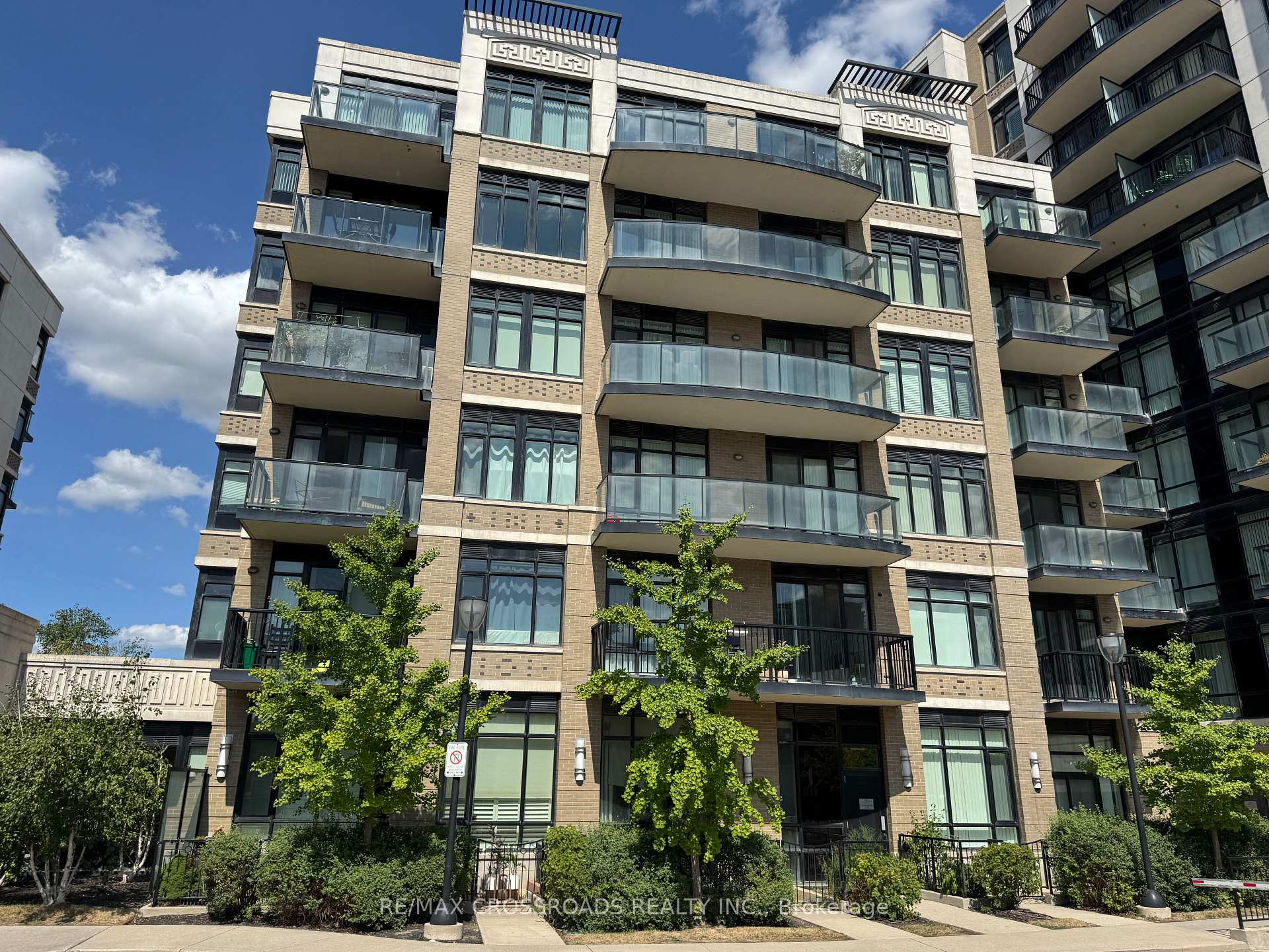Photo 7 of Unit 313, 131 Upper Duke Crescent, Markham, Unionville — HOMEH