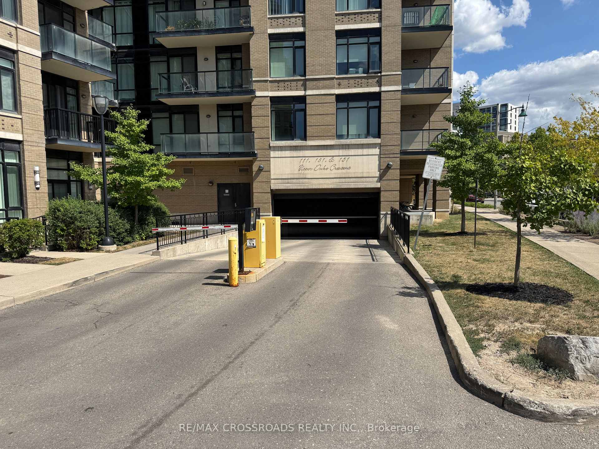 Photo 2 of Unit 313, 131 Upper Duke Crescent, Markham, Unionville — HOMEH