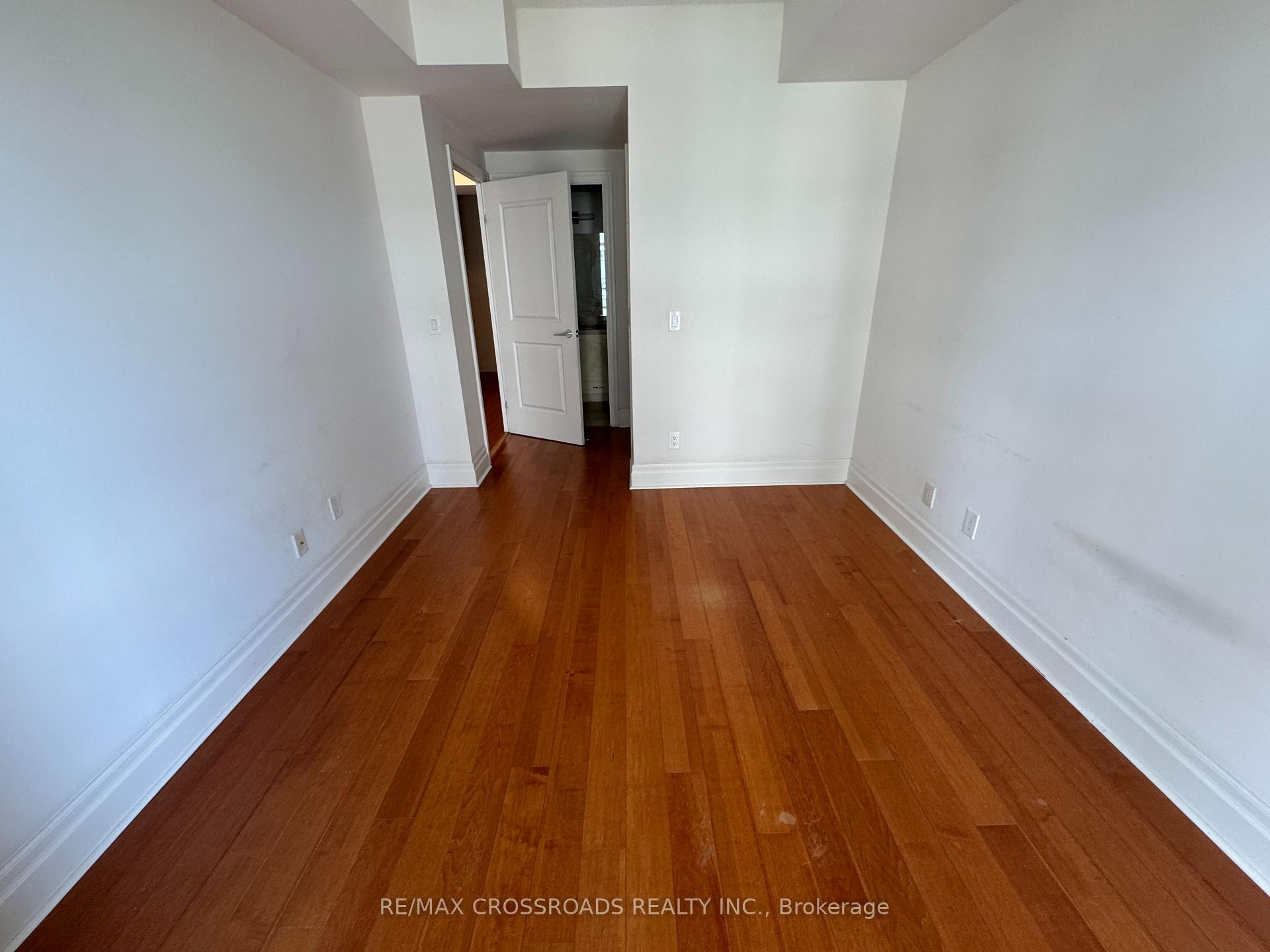 Photo 14 of Unit 313, 131 Upper Duke Crescent, Markham, Unionville — HOMEH