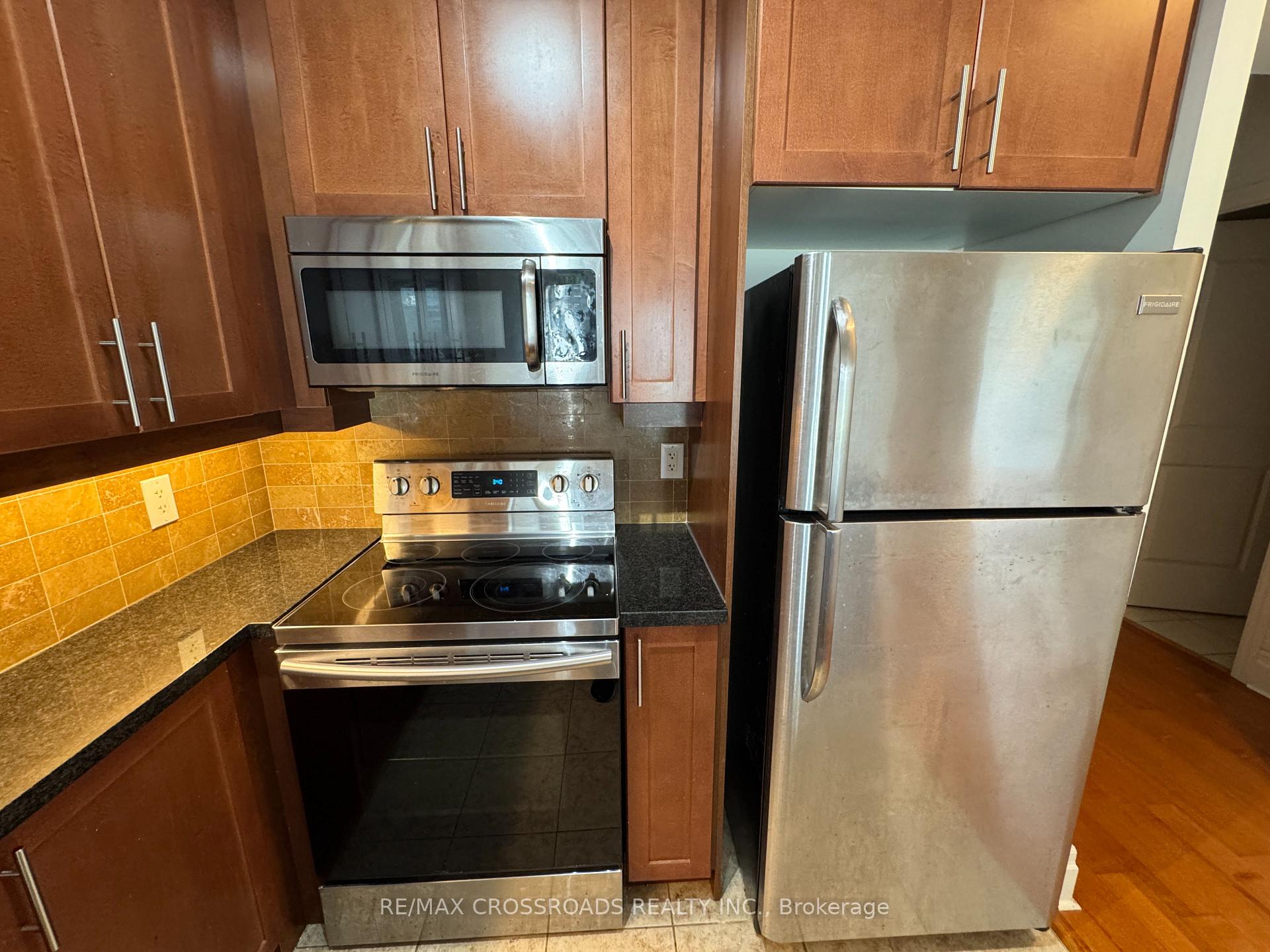 Photo 26 of Unit 313, 131 Upper Duke Crescent, Markham, Unionville — HOMEH