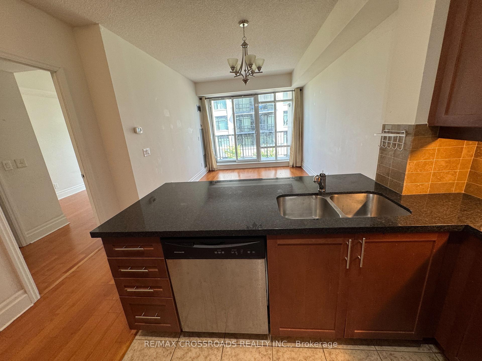 Photo 19 of Unit 313, 131 Upper Duke Crescent, Markham, Unionville — HOMEH
