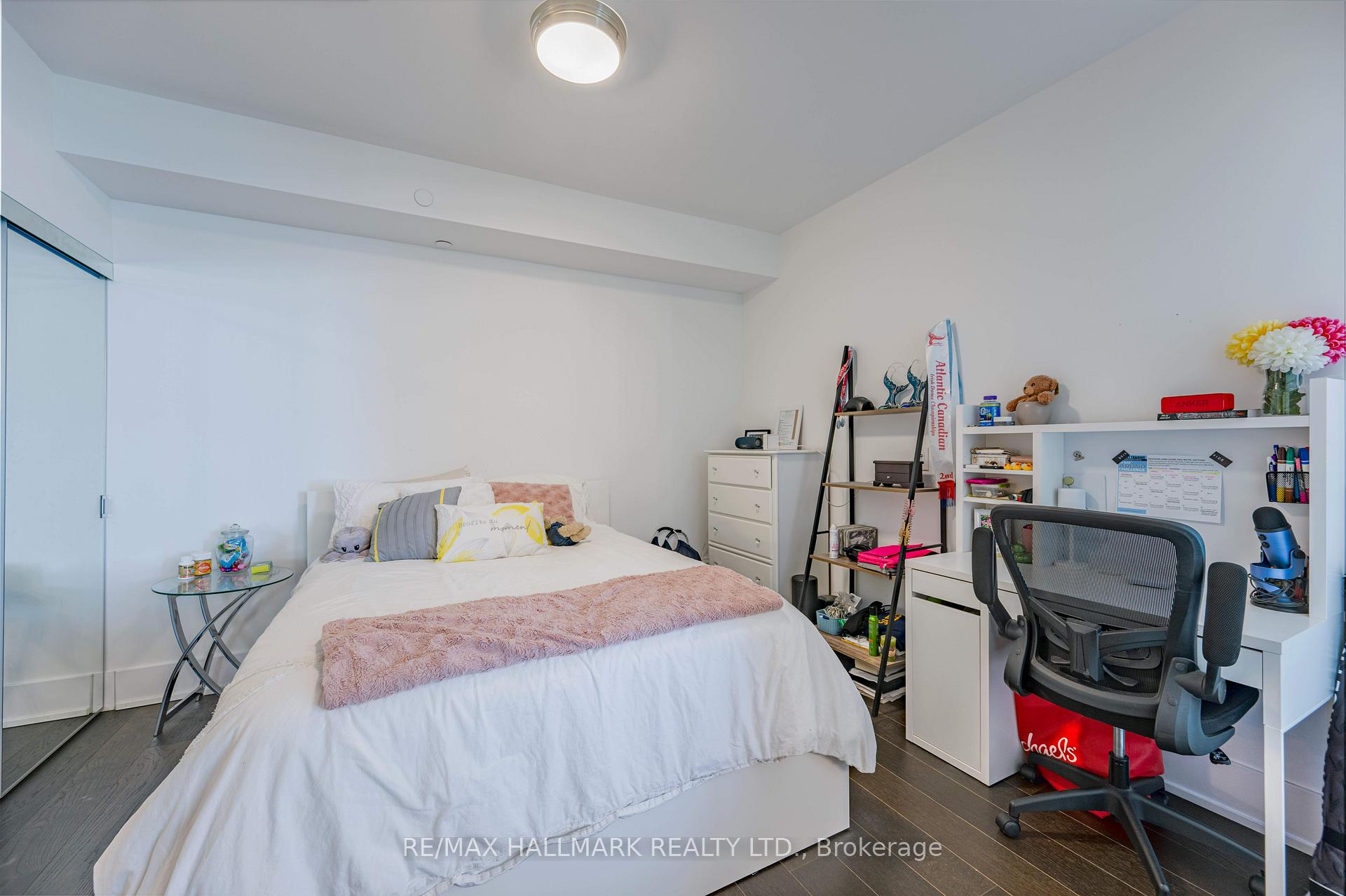 Photo 2 of Unit 409, 1 Edgewater Drive, Toronto, Waterfront Communities — HOMEH