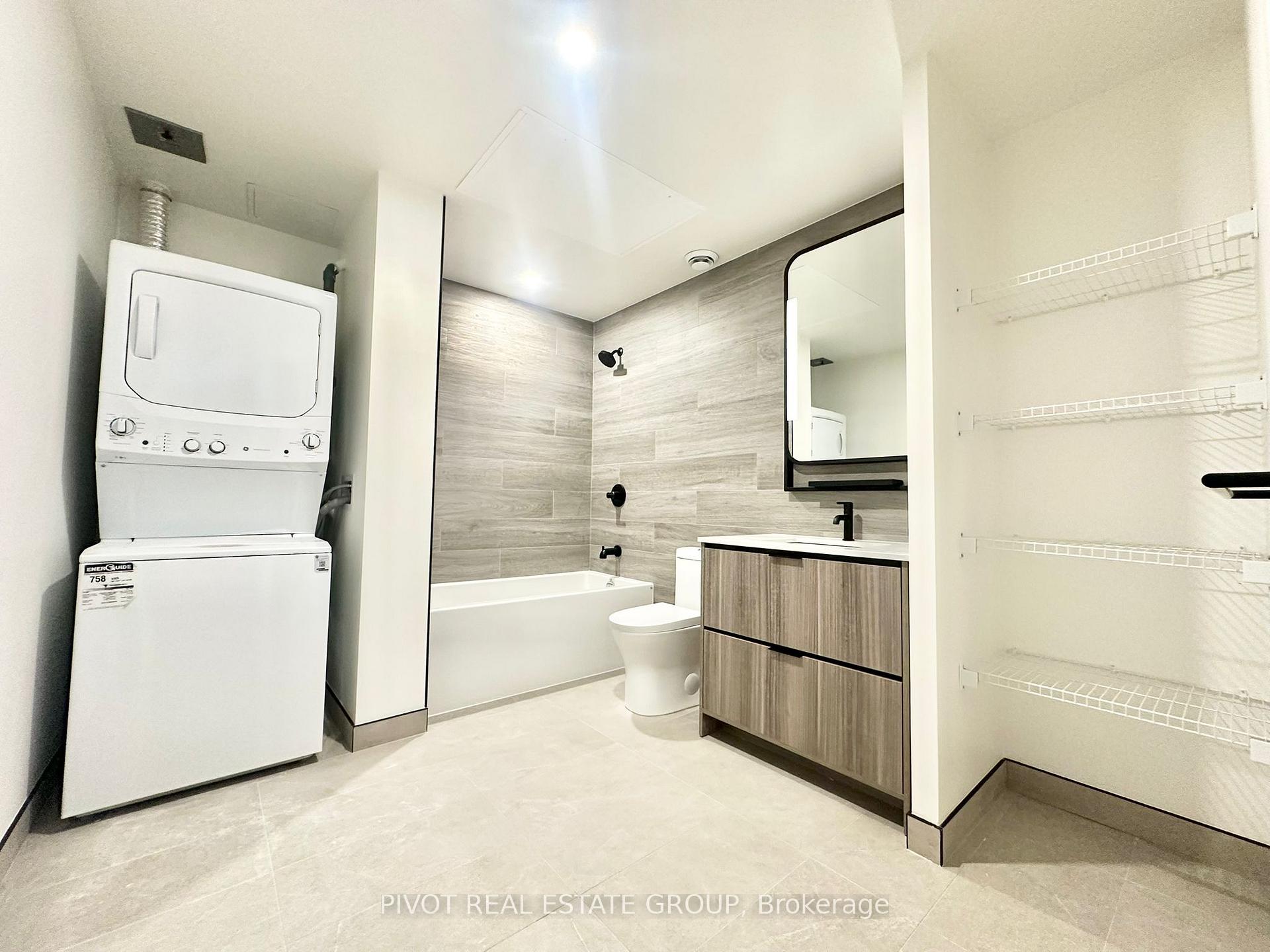 Photo 3 of Unit 724, 1050 Eastern Avenue, Toronto, The Beaches — HOMEH