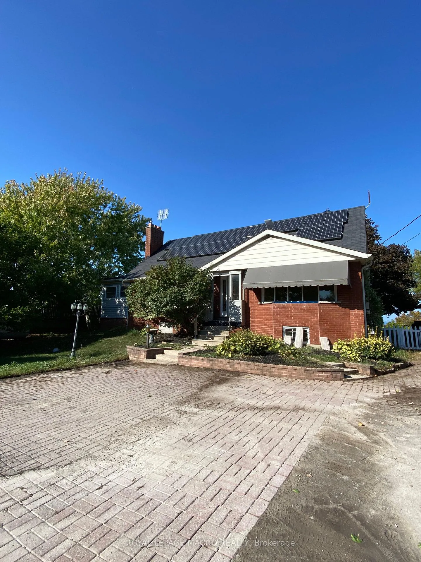 Front of 805 Ridge Road