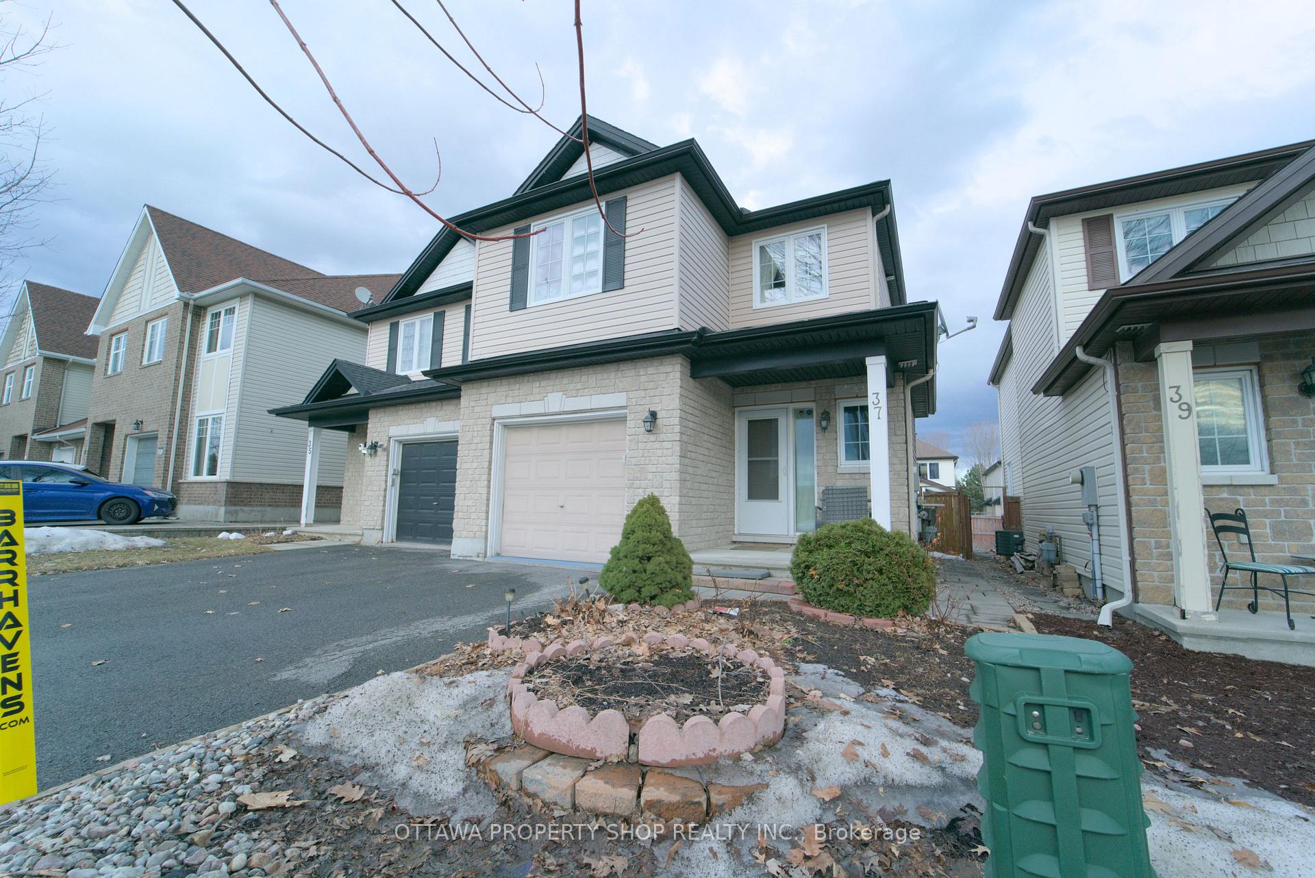 Front of 37 Cresthaven Drive