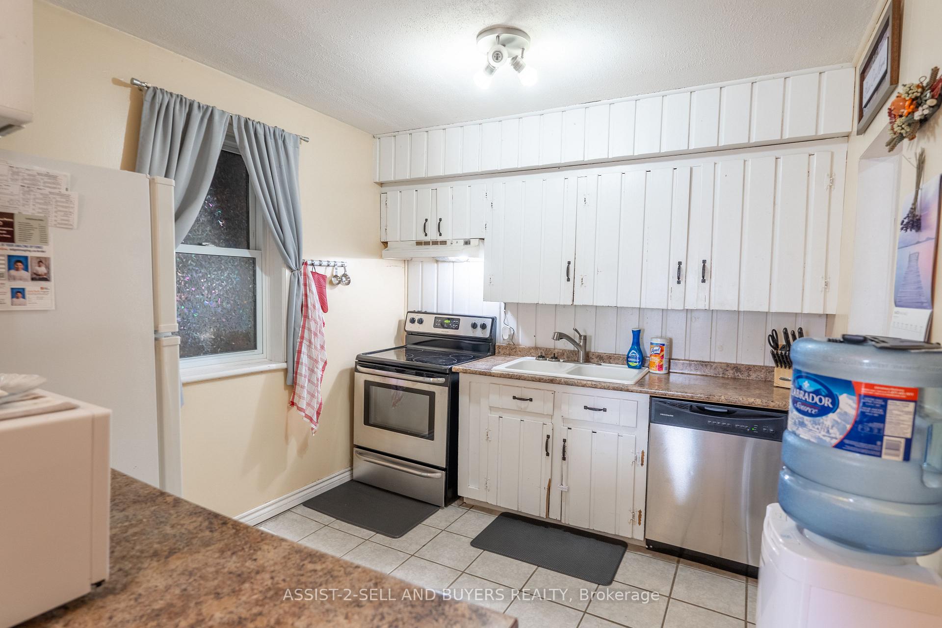 Photo 4 of 1017 Osborne Avenue, Cornwall — HOMEH