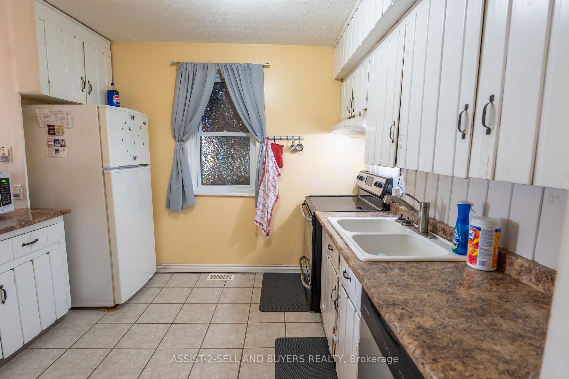 Photo 5 of 1017 Osborne Avenue, Cornwall — HOMEH