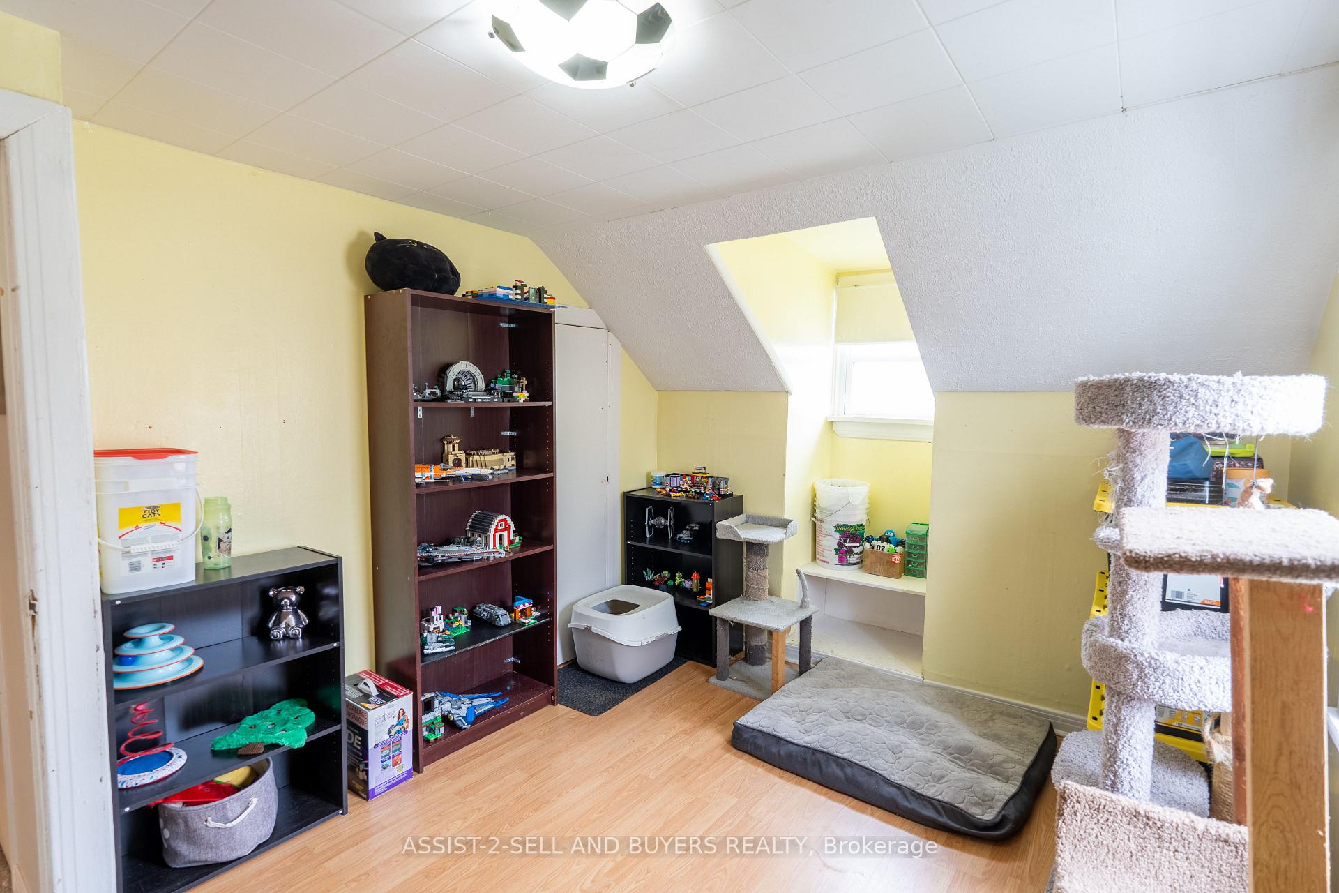 Photo 32 of 1017 Osborne Avenue, Cornwall — HOMEH