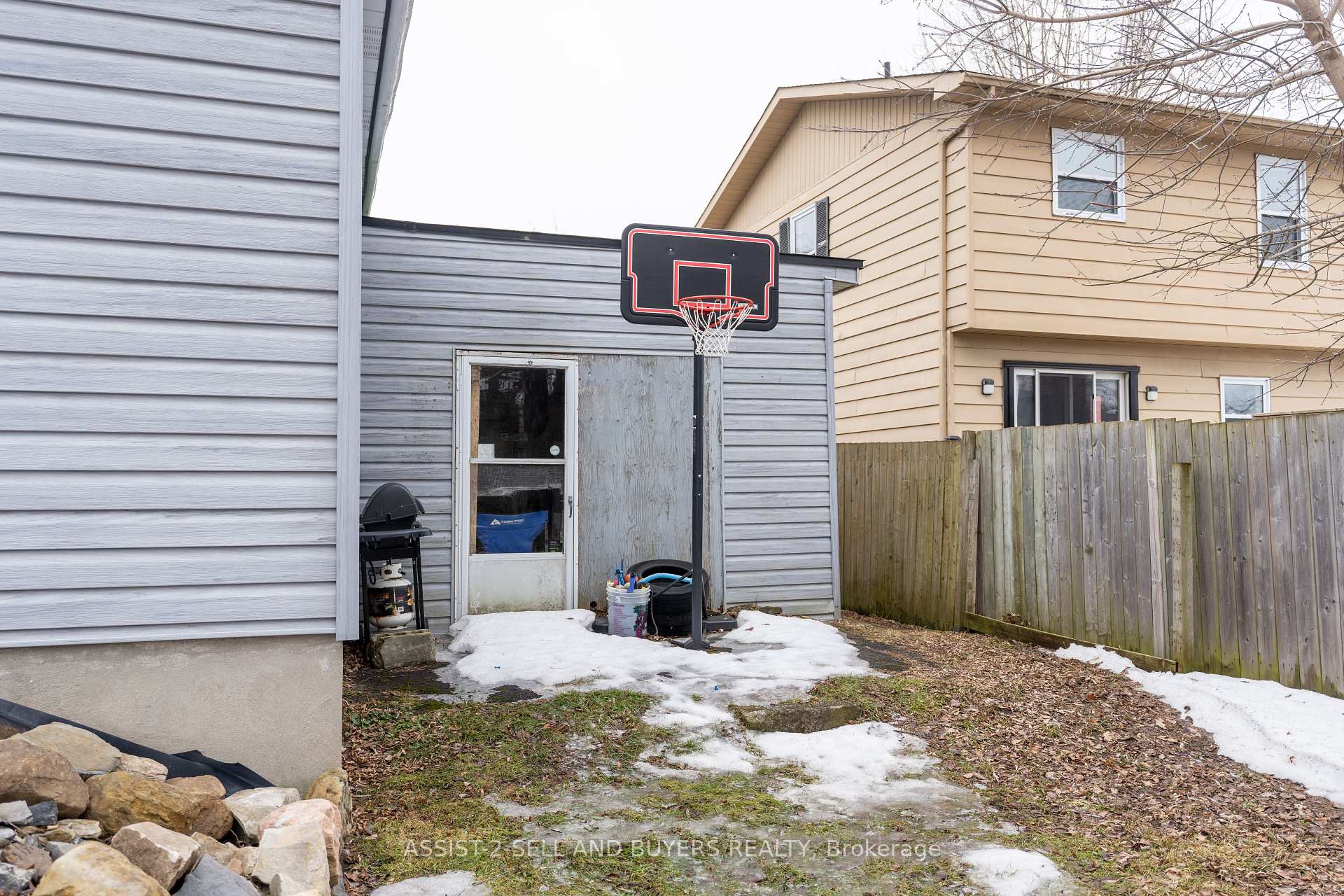 Photo 41 of 1017 Osborne Avenue, Cornwall — HOMEH